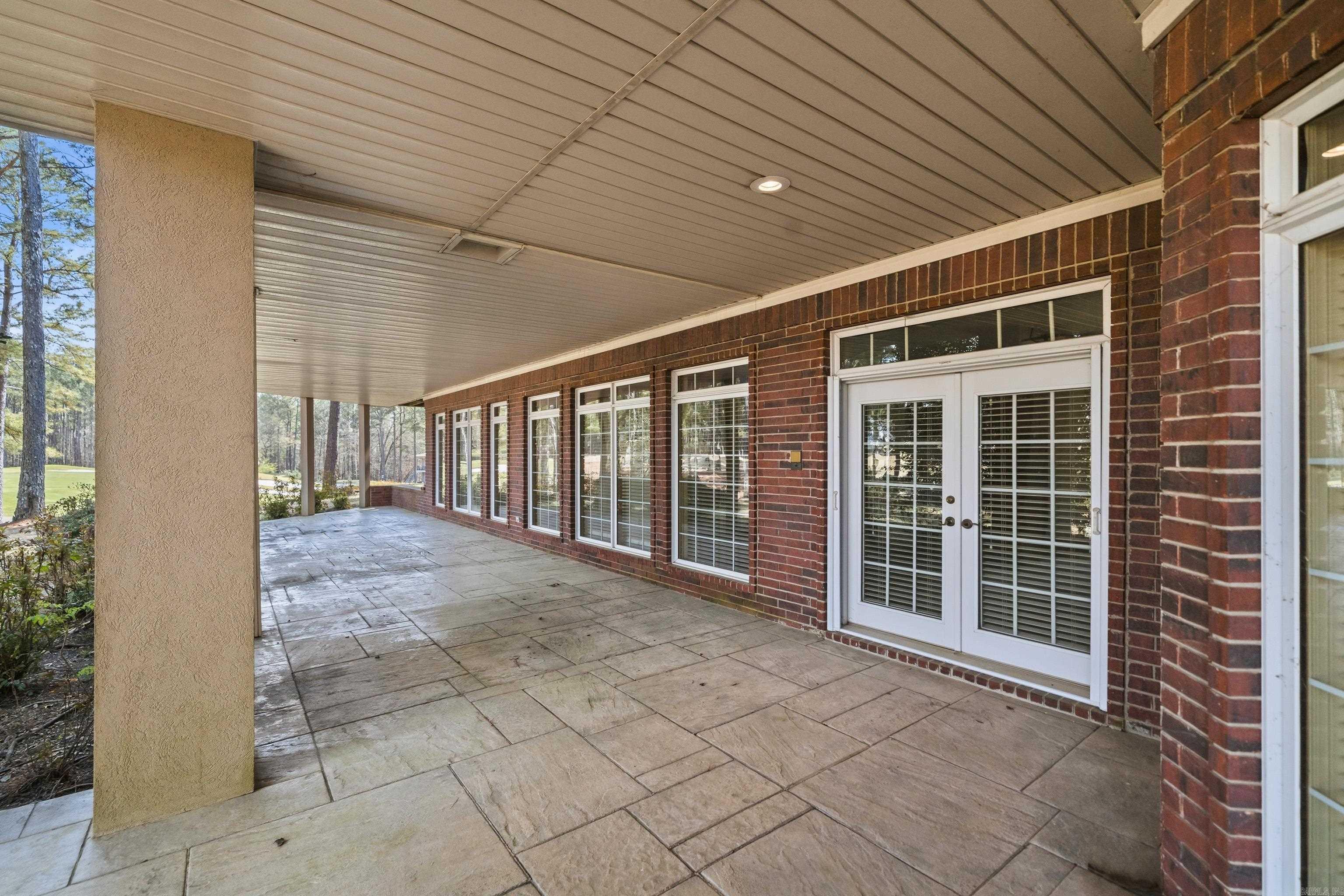 12 Loyola Ln  Hot Springs Village, AR