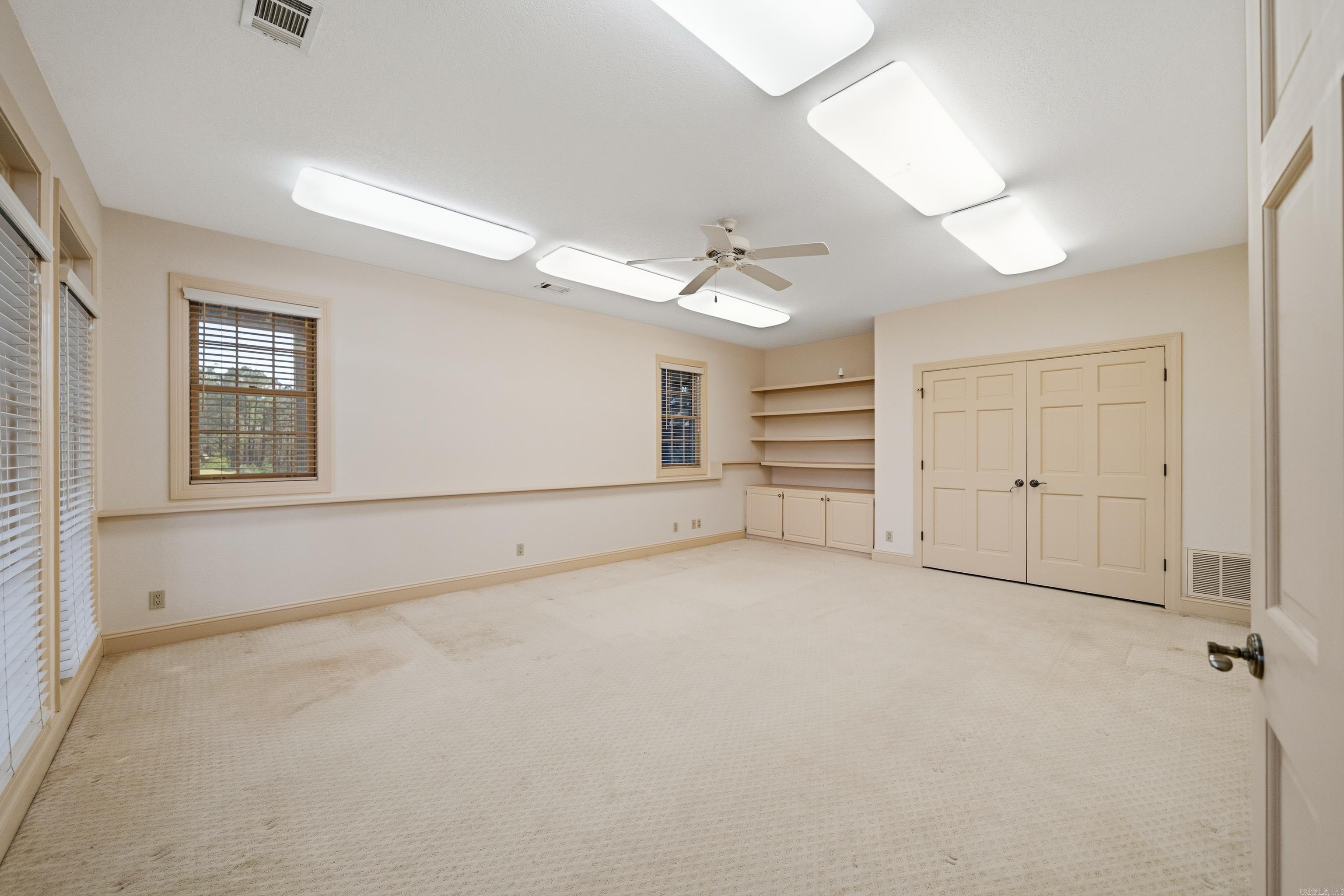 12 Loyola Ln  Hot Springs Village, AR