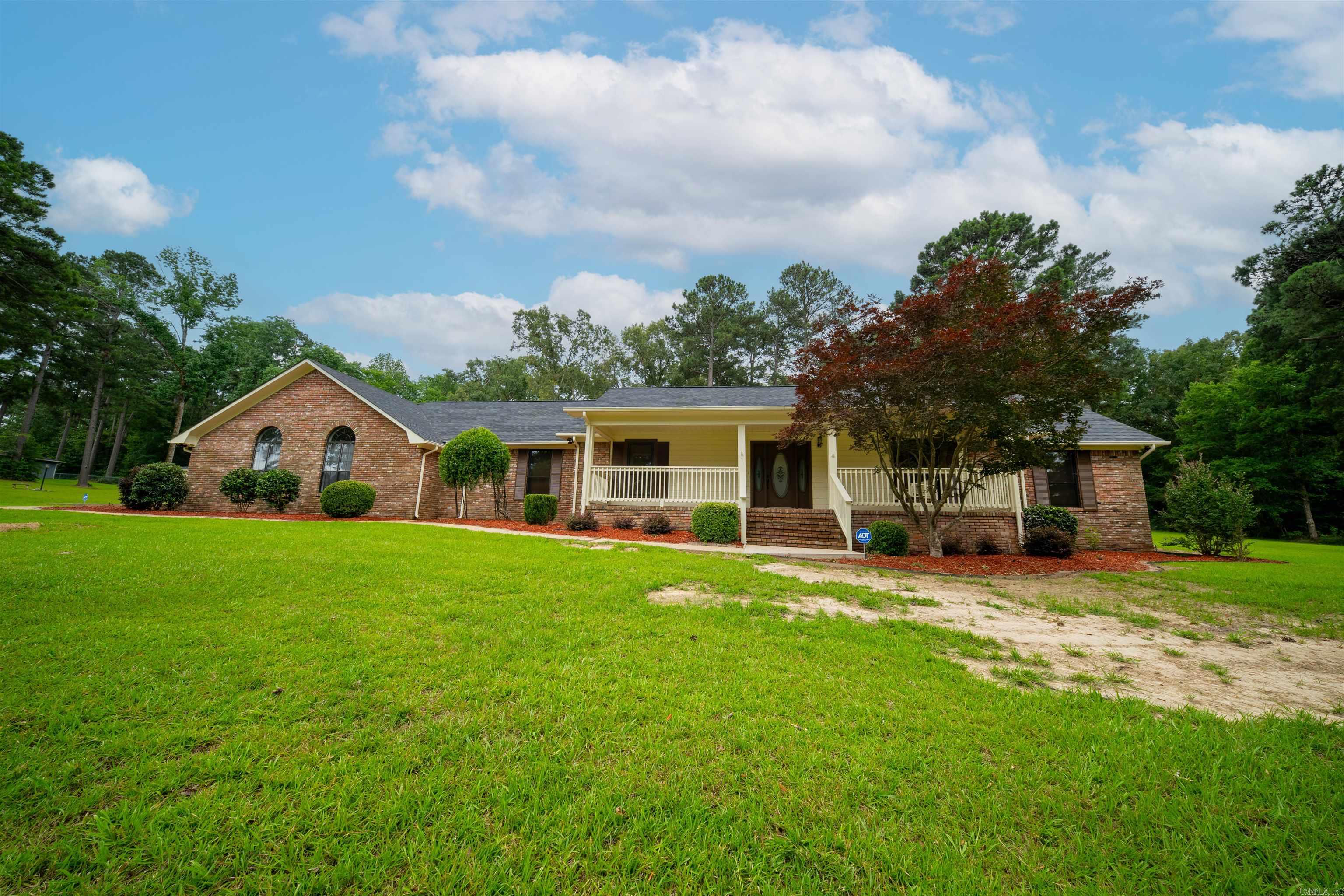 1265 Hollow Hills  Camden, AR
