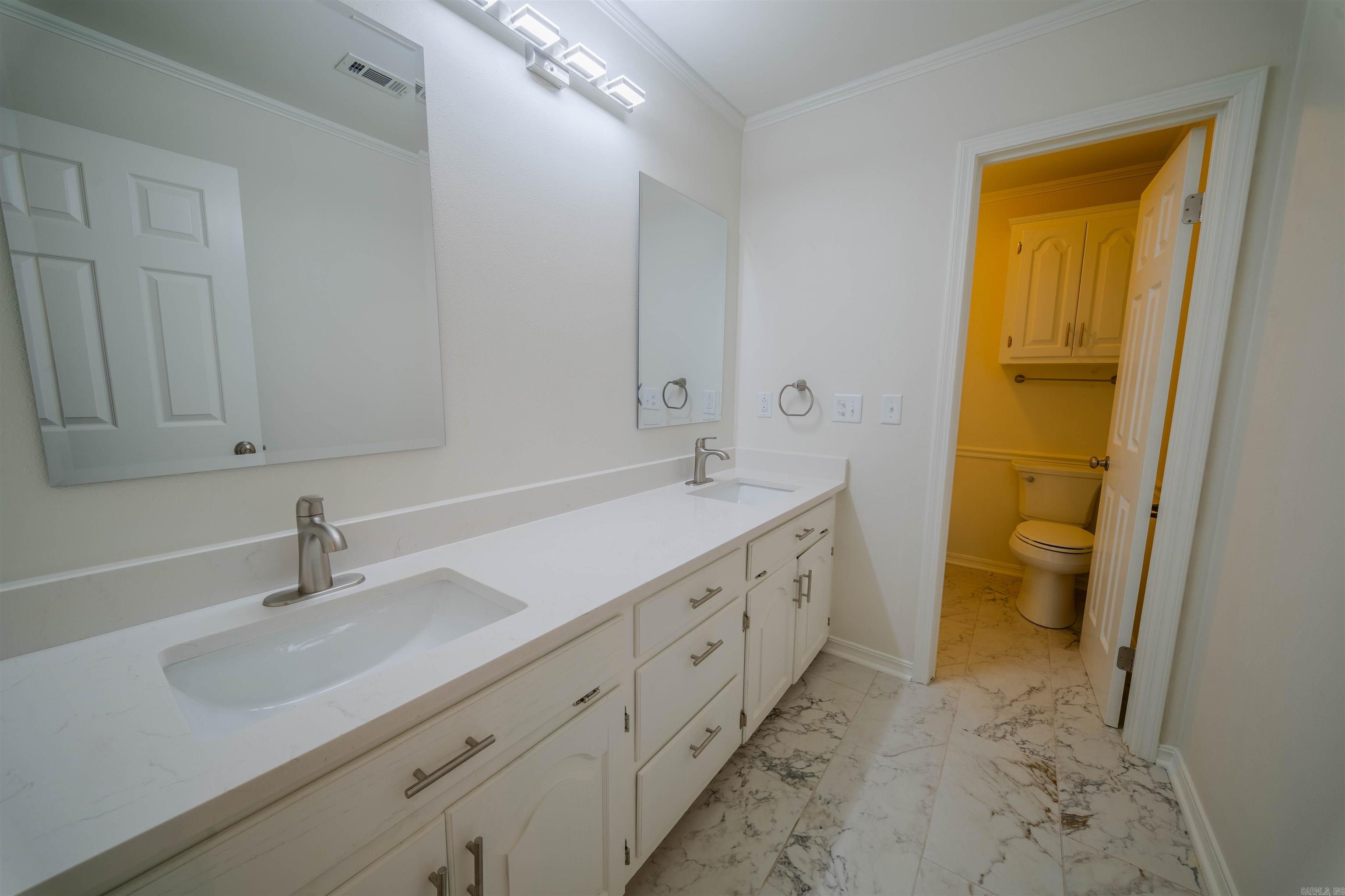 1265 Hollow Hills  Camden, AR