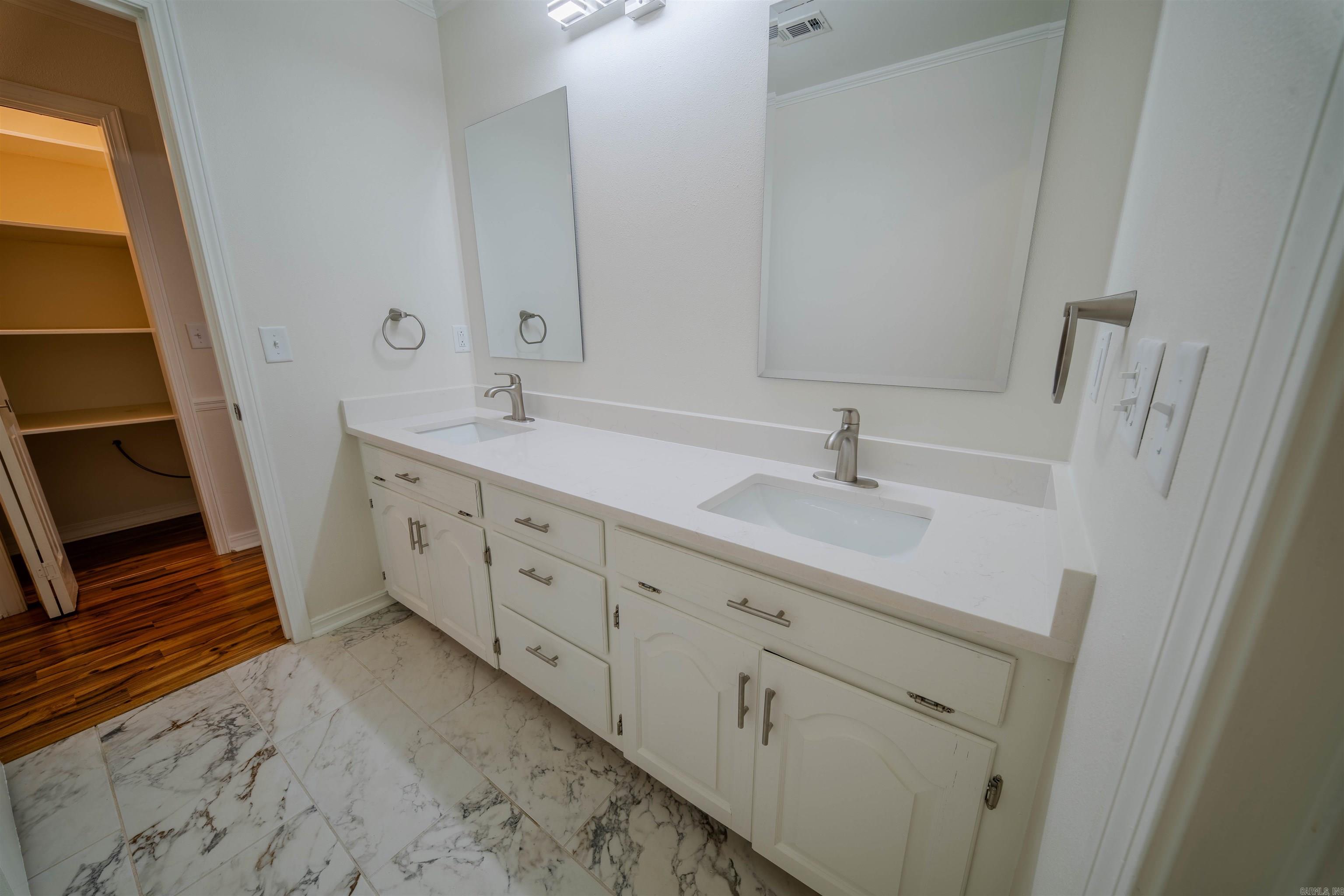 1265 Hollow Hills Camden, AR 71701