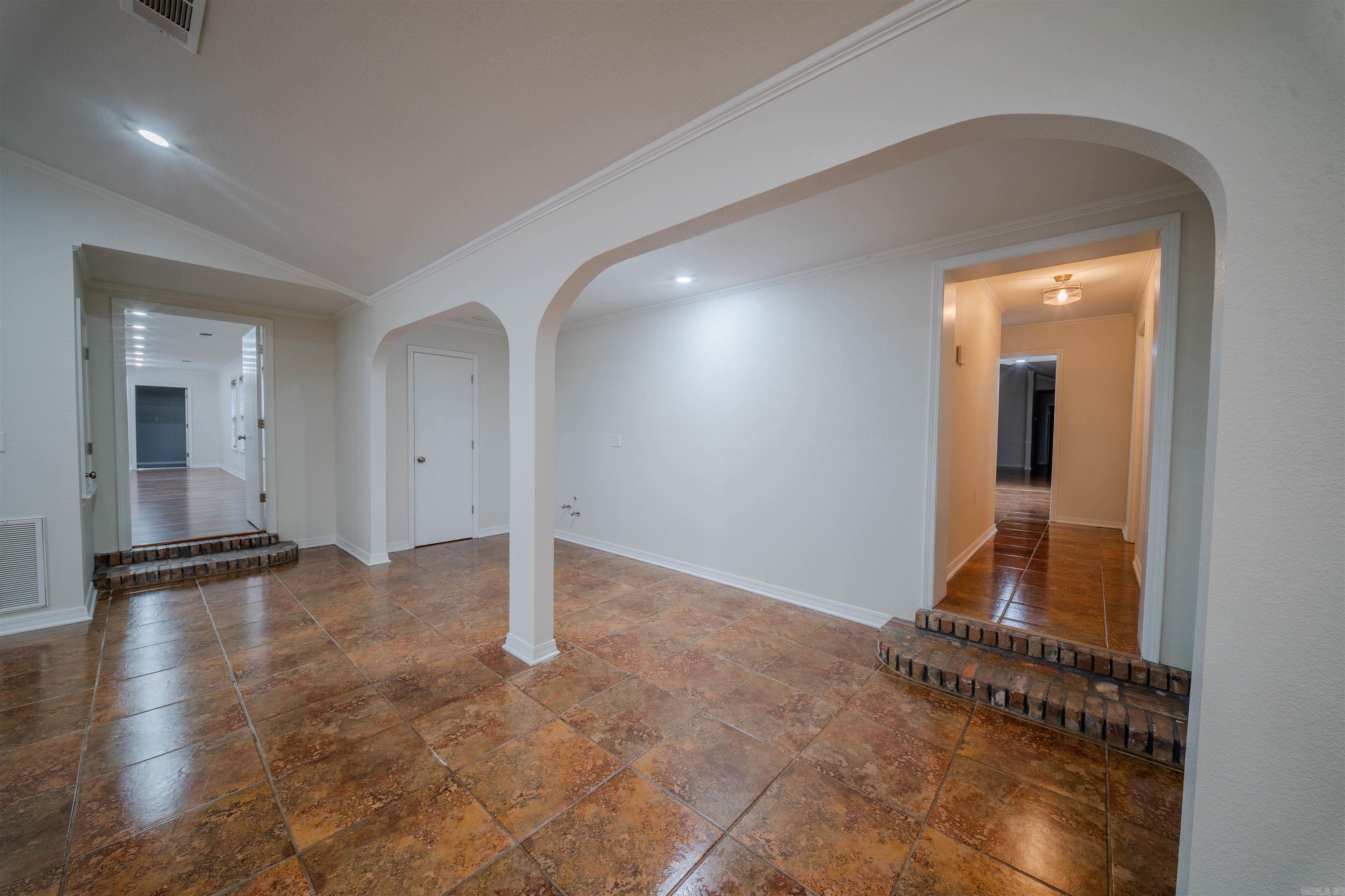 1265 Hollow Hills  Camden, AR