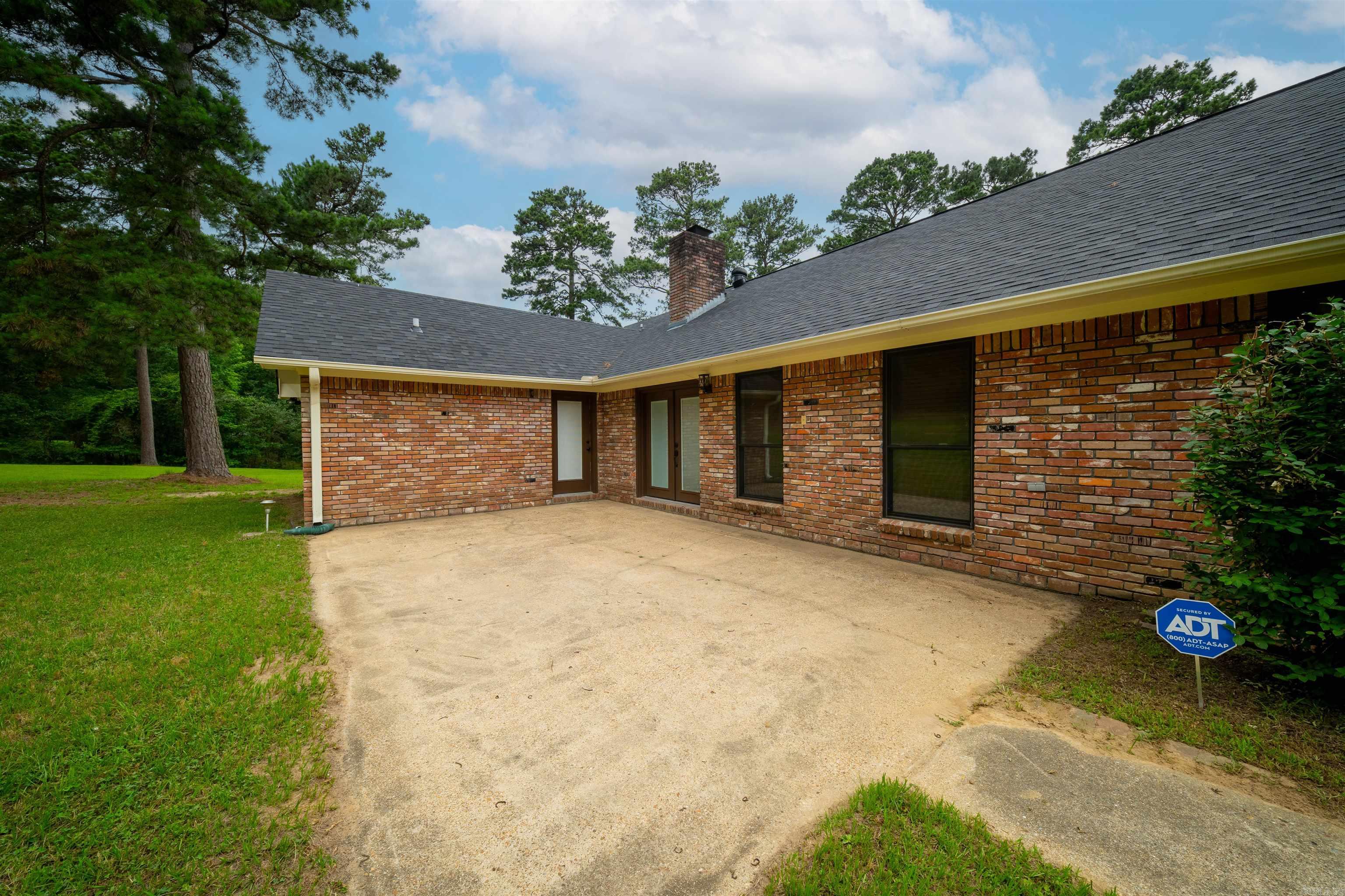 1265 Hollow Hills Camden, AR 71701