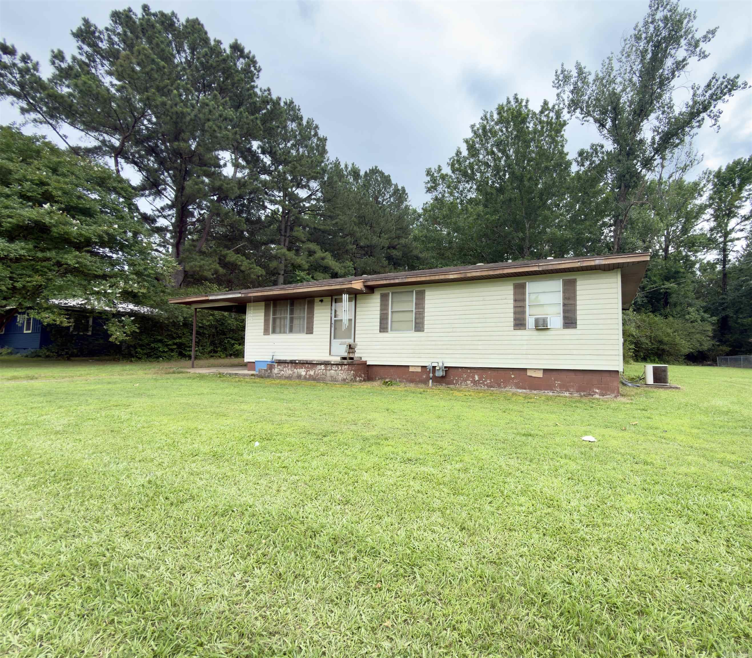 309 Cliff  Danville, AR