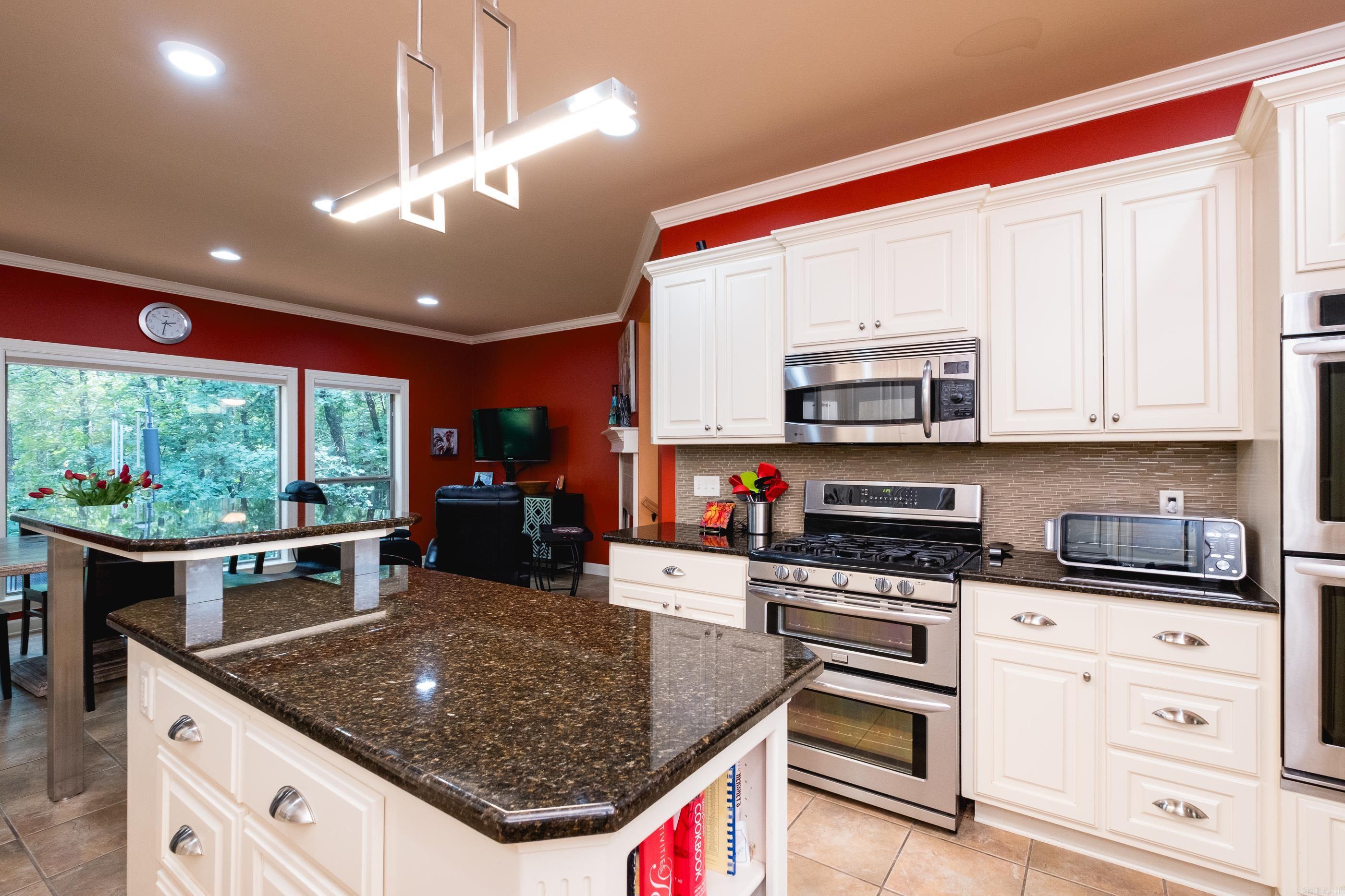 3 Arles  Little Rock, AR