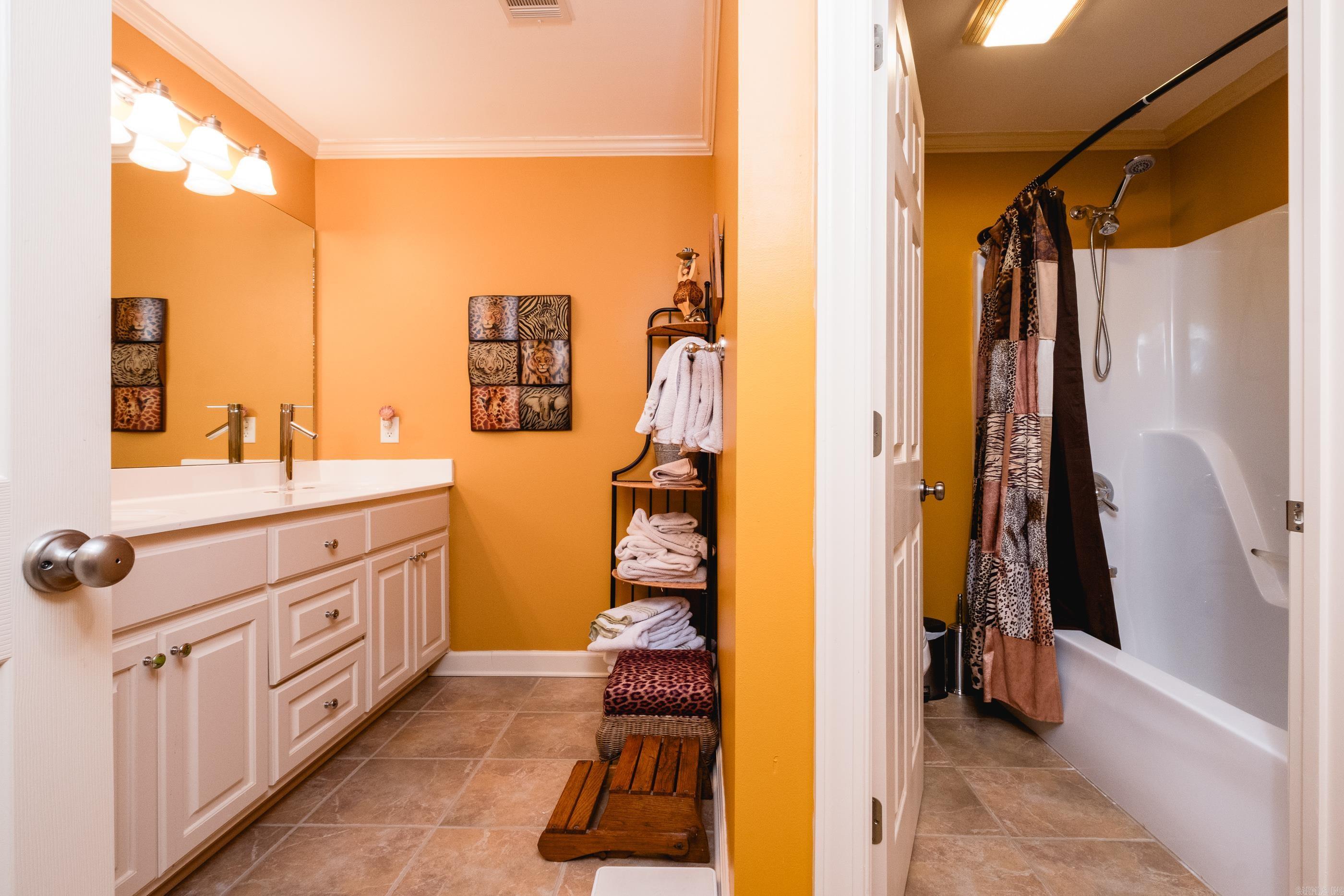 3 Arles  Little Rock, AR