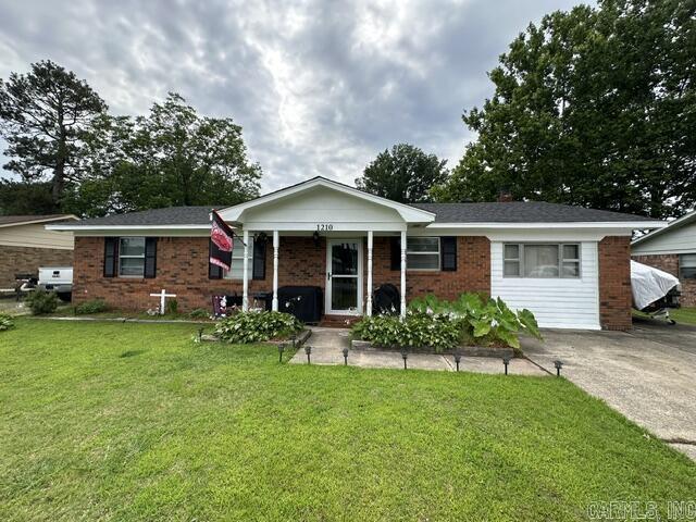 1210 S Center Street  Lonoke, AR
