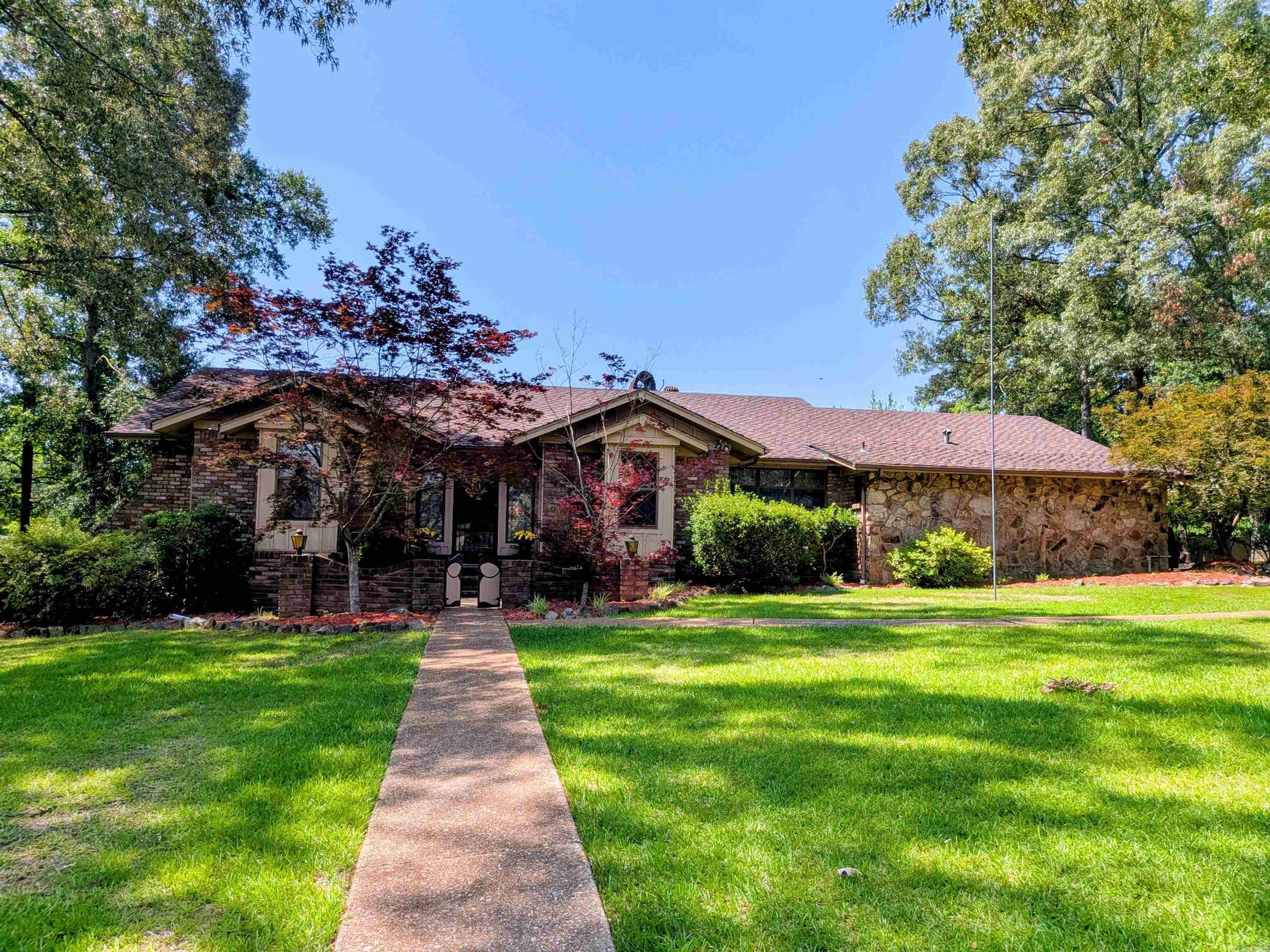 1071 Quapaw  Camden, AR
