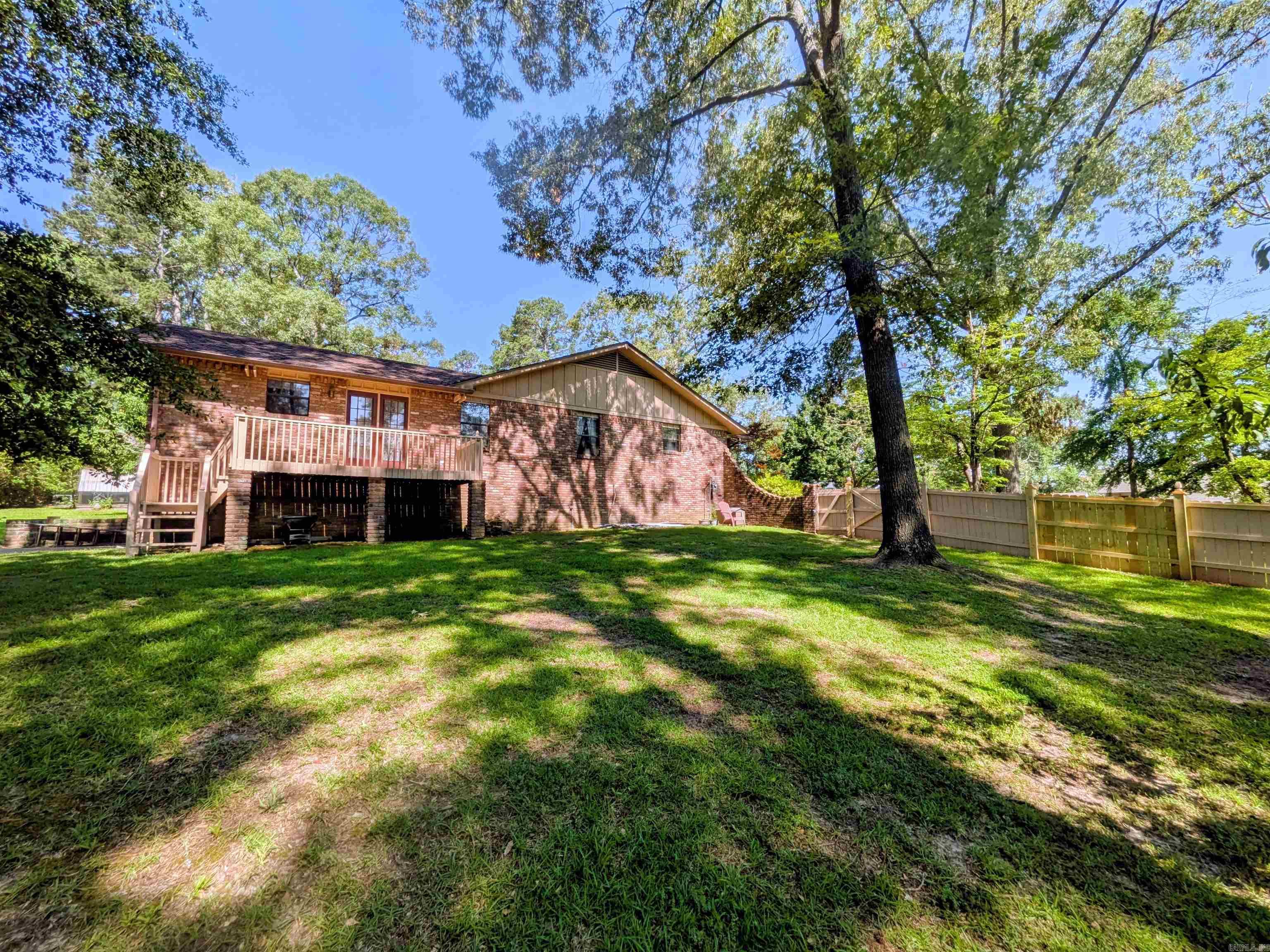 1071 Quapaw  Camden, AR