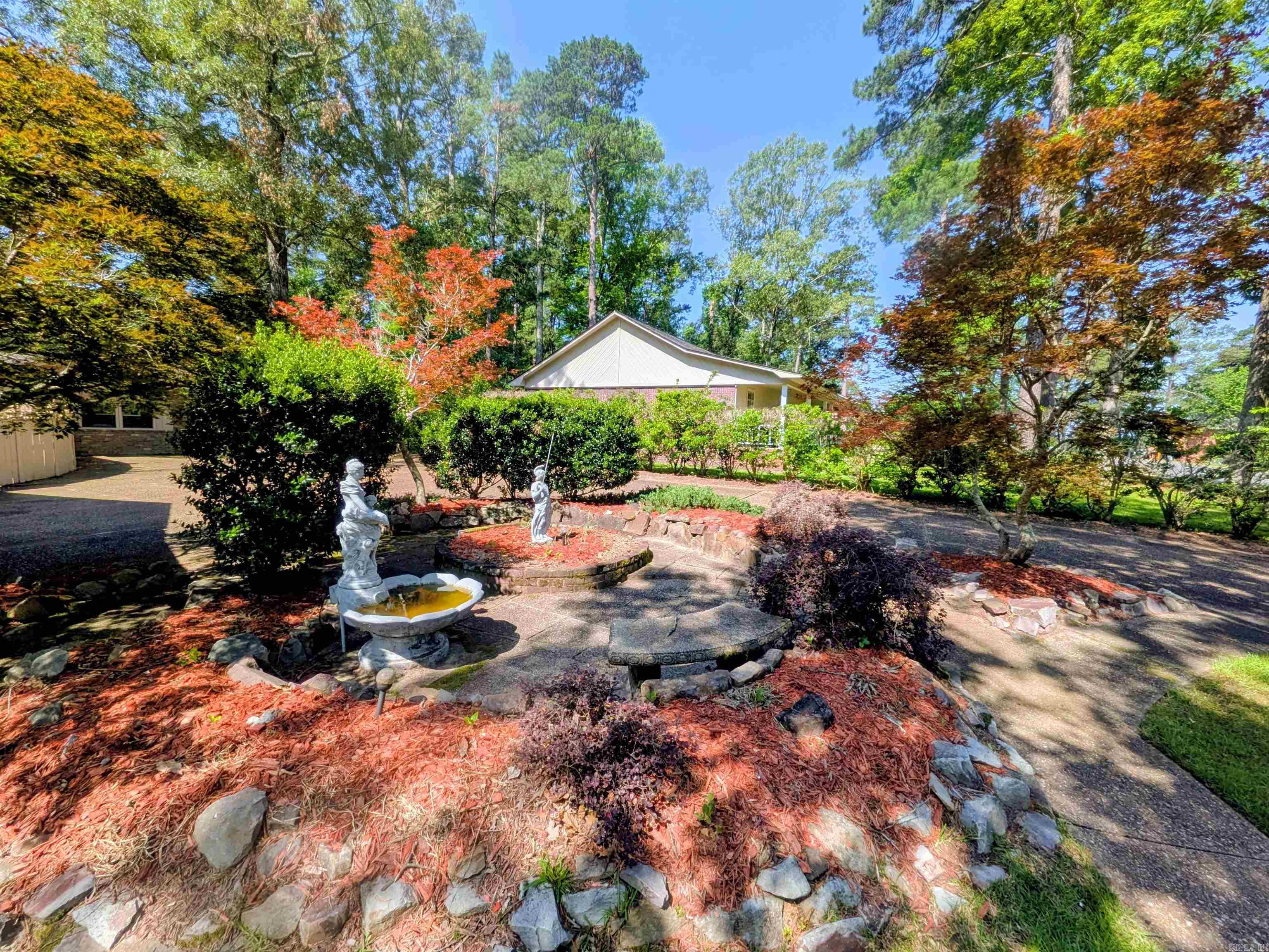 1071 Quapaw  Camden, AR