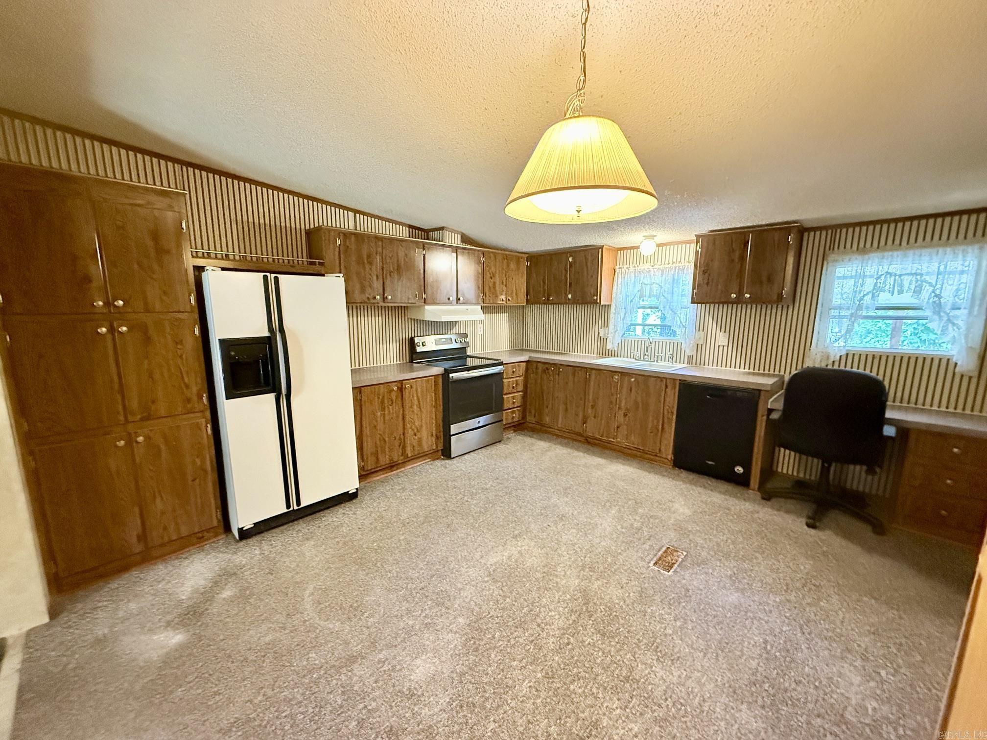 6195 Hwy 263  Mountain View, AR
