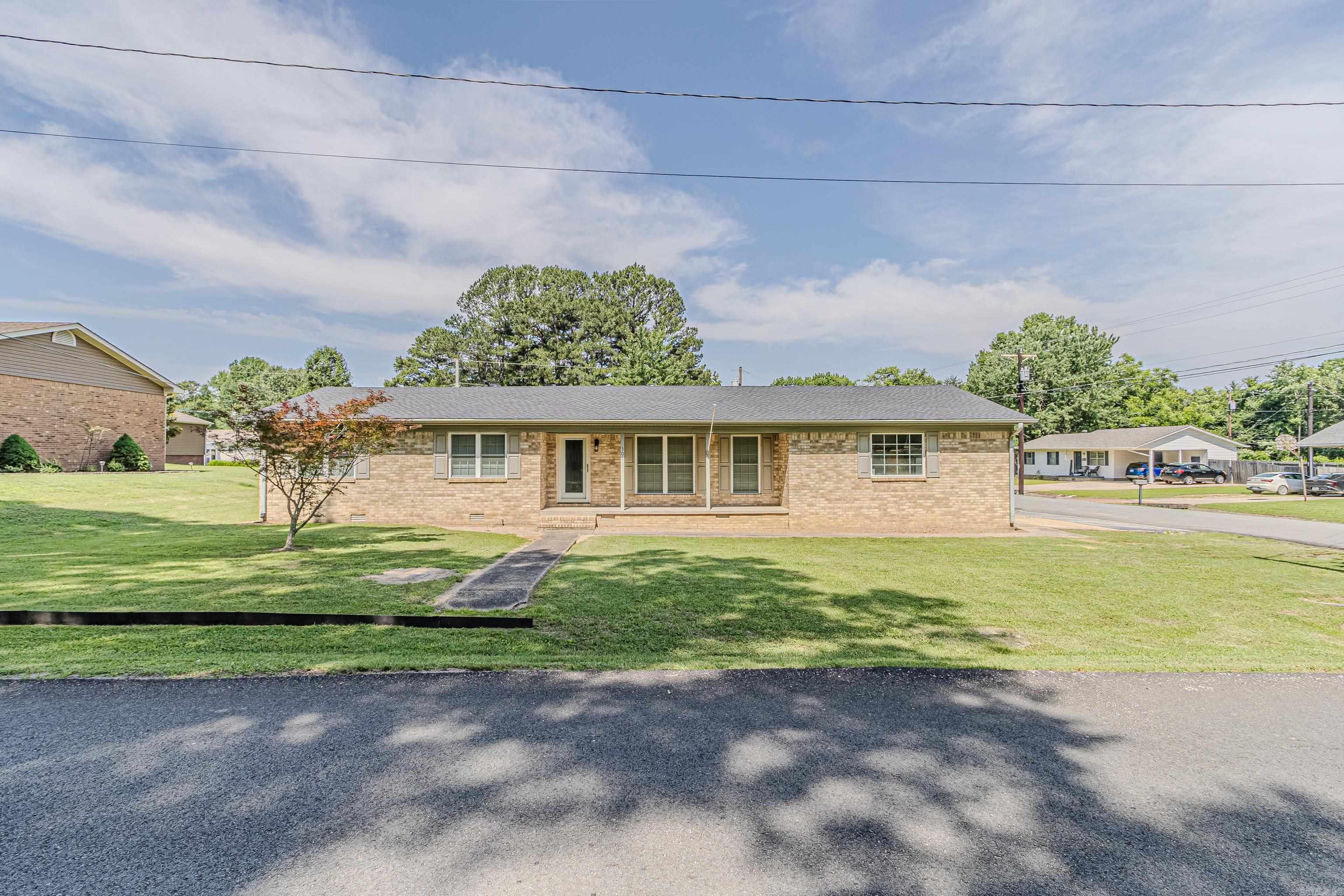 306 N Center Hill  Paragould, AR