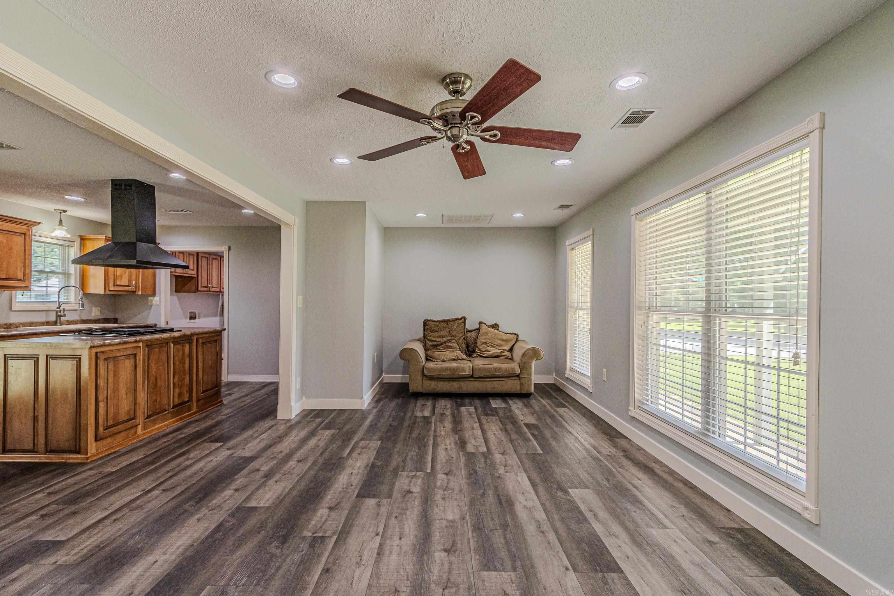 306 N Center Hill  Paragould, AR