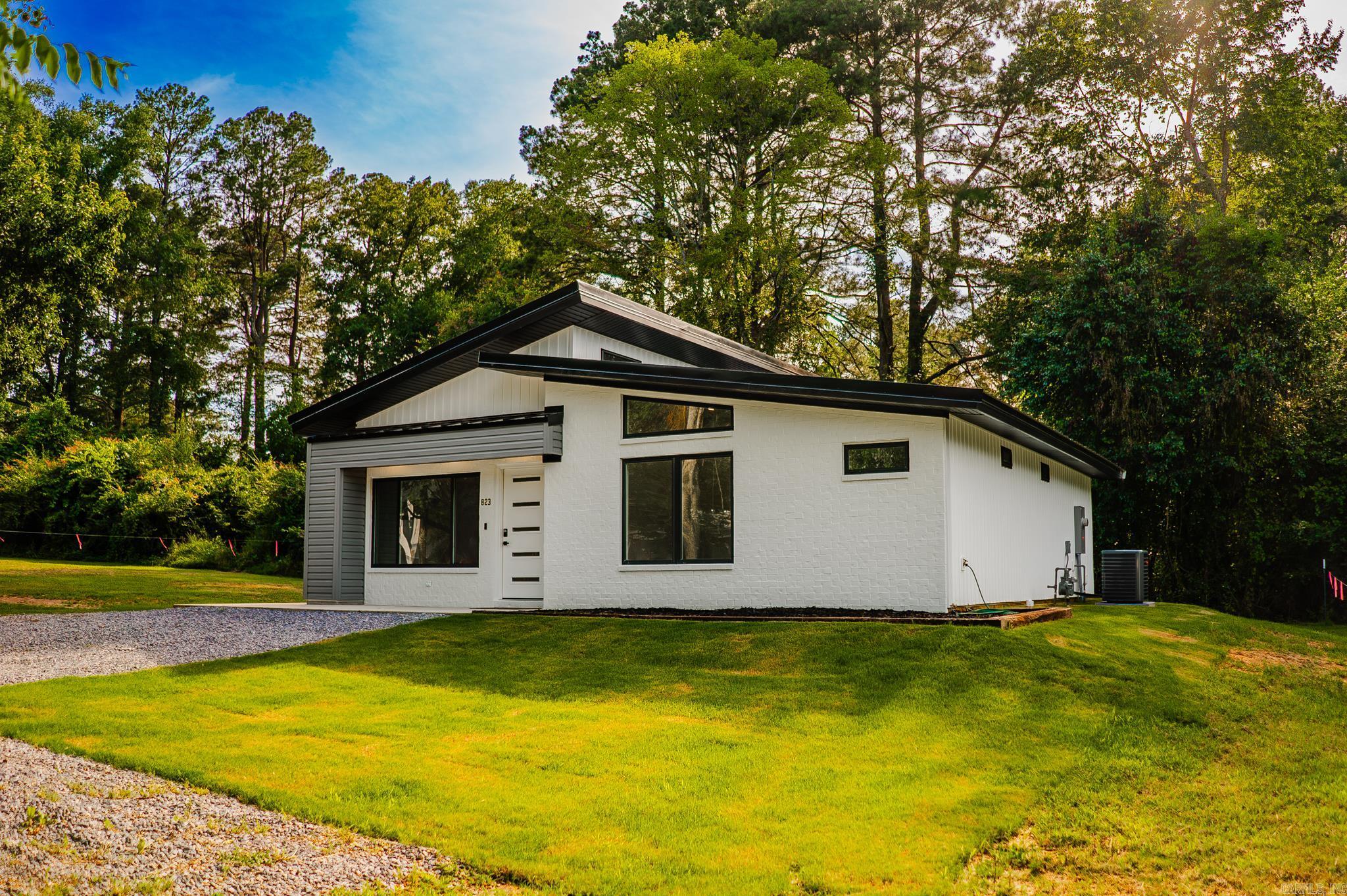 823 Chester  Monticello, AR