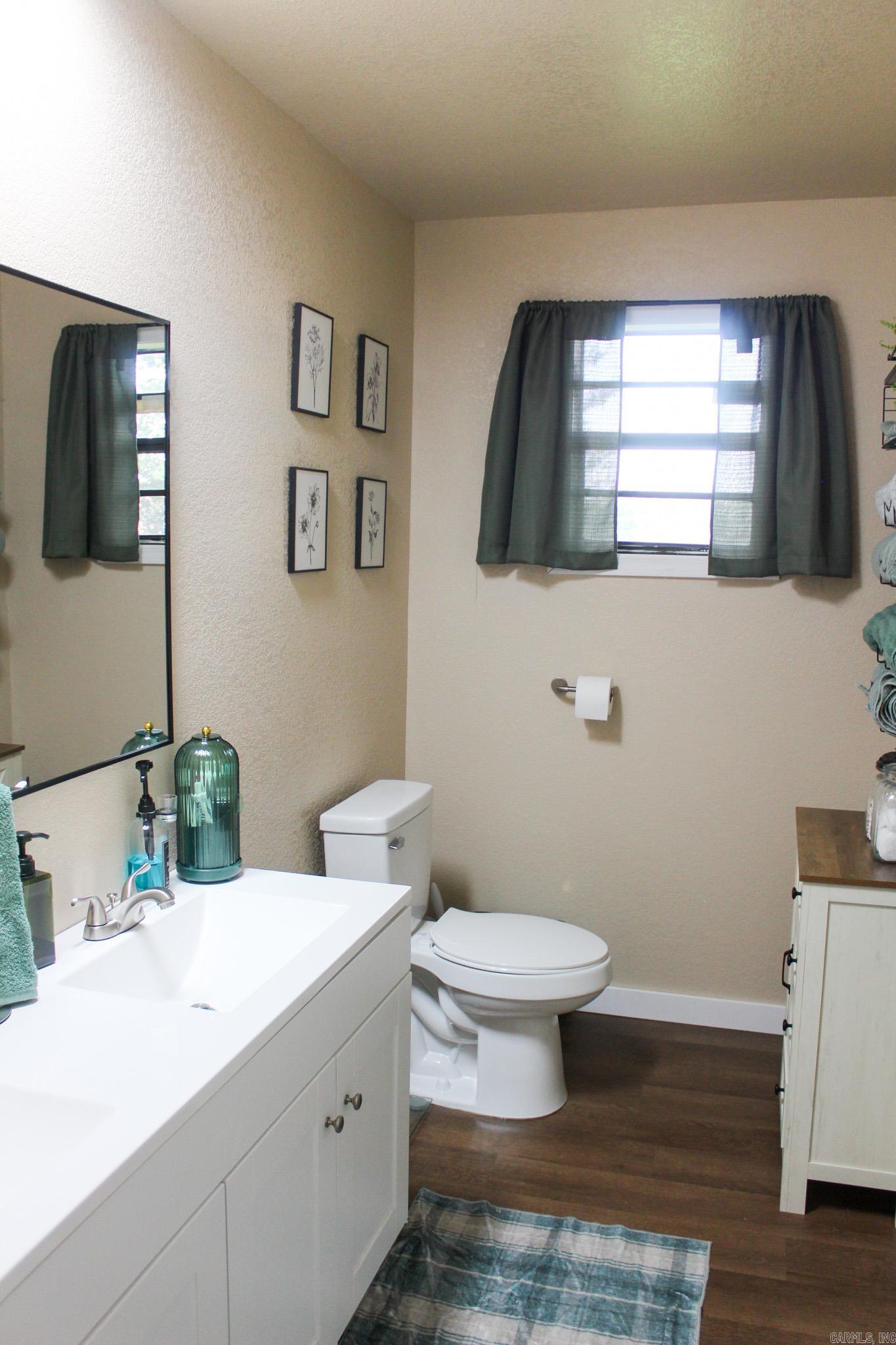 1202 Headlee  Searcy, AR