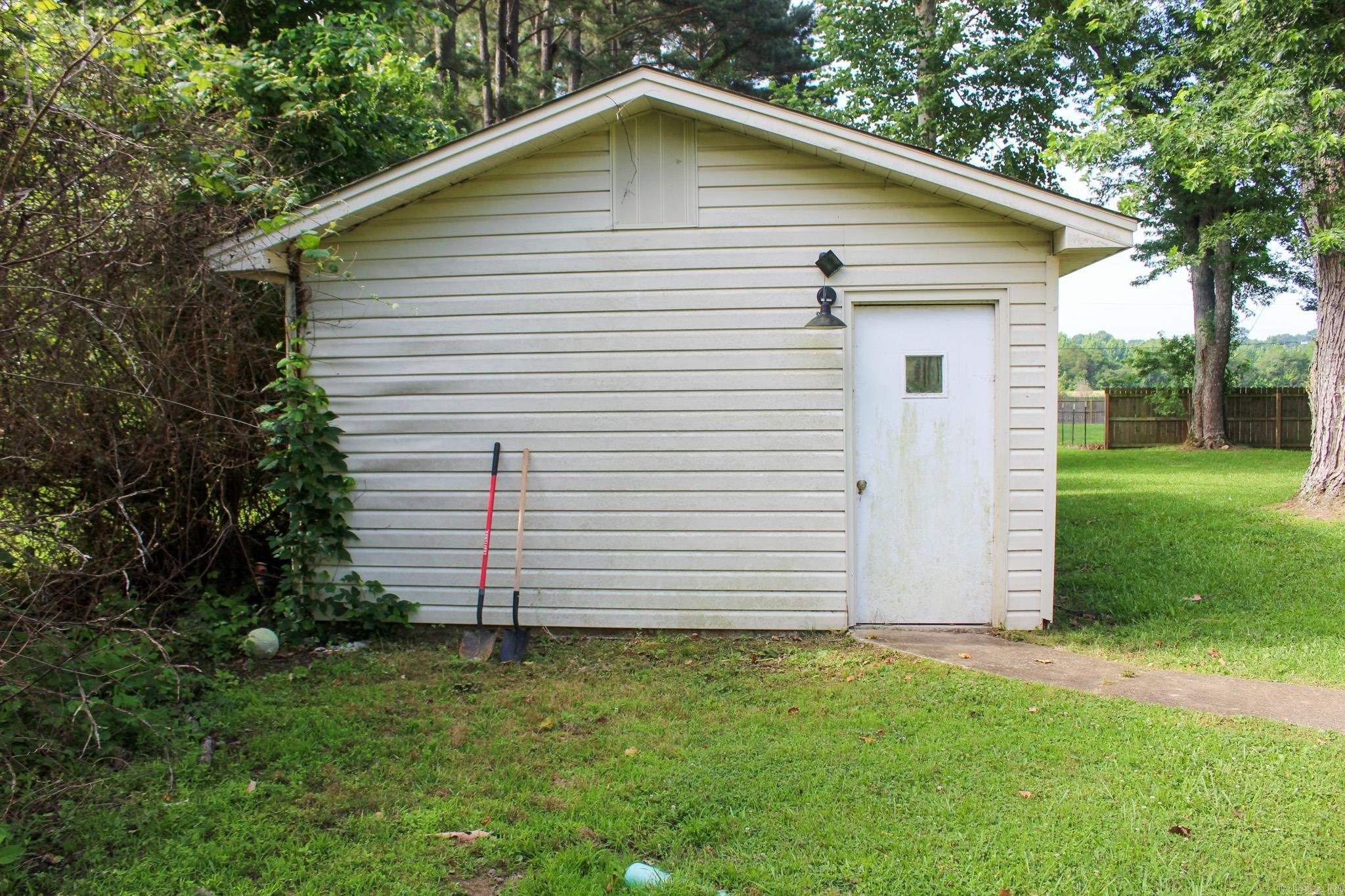 1202 Headlee  Searcy, AR