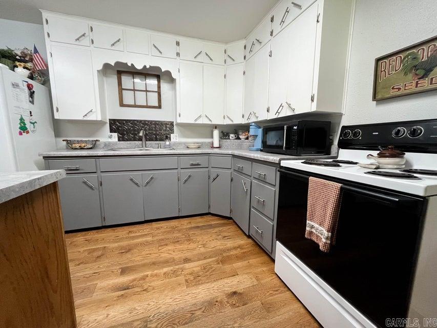 313 Beatrice St  Thayer, MO