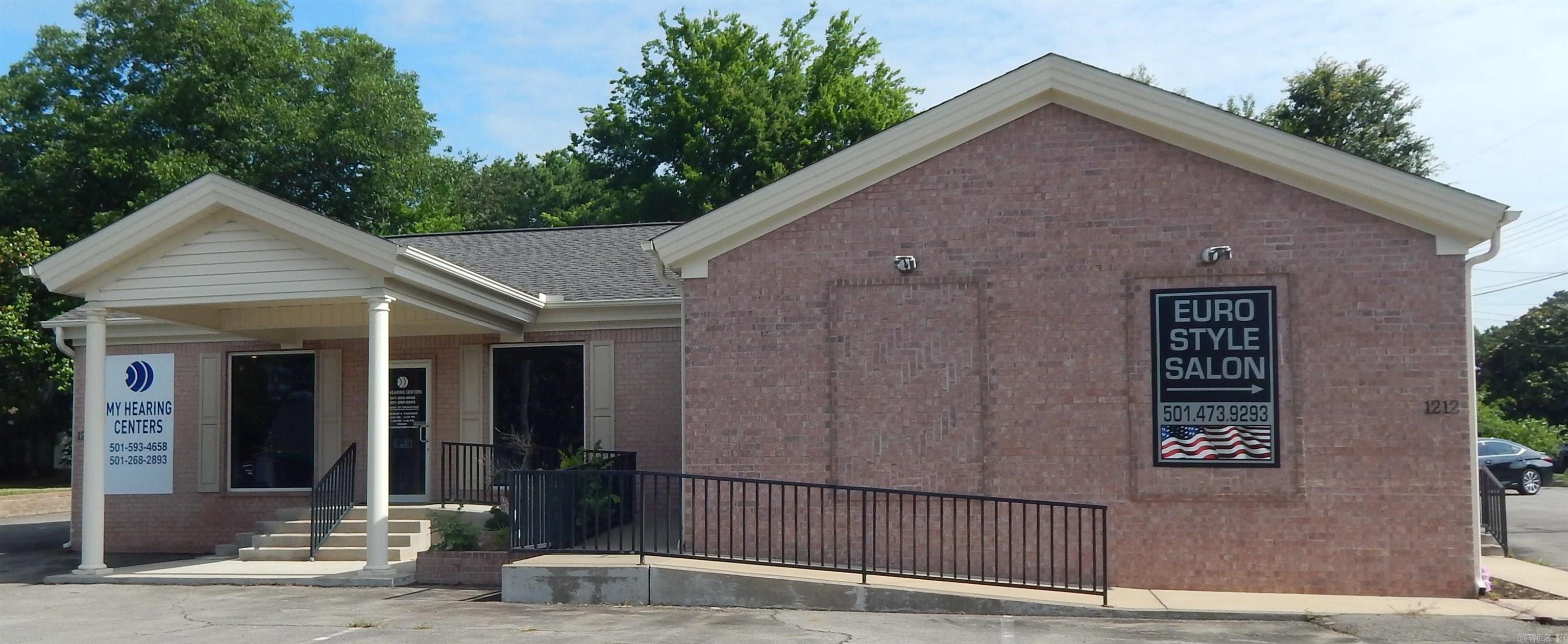 1210 E Race  Searcy, AR