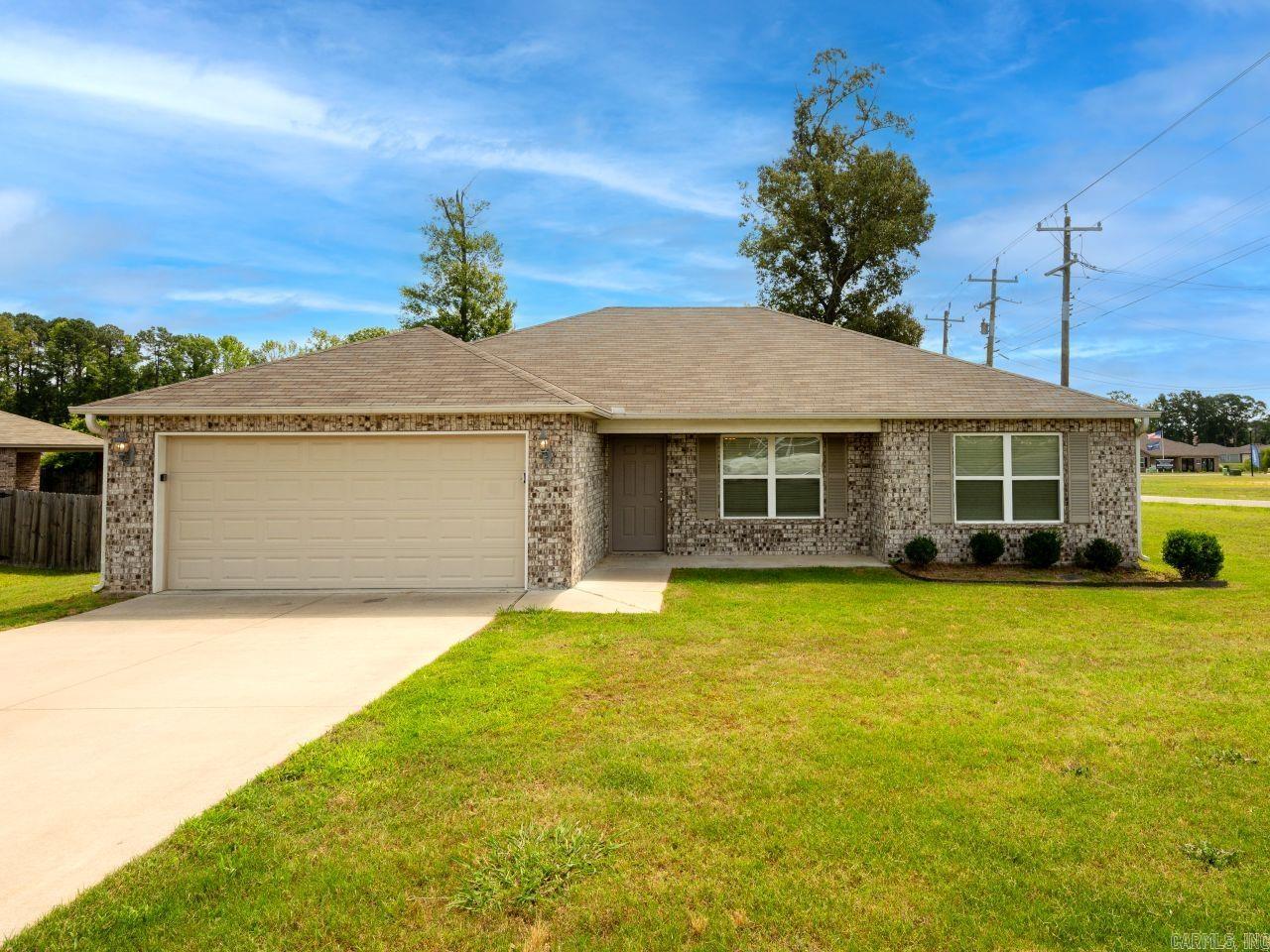 15 Cedar Creek  Cabot, AR
