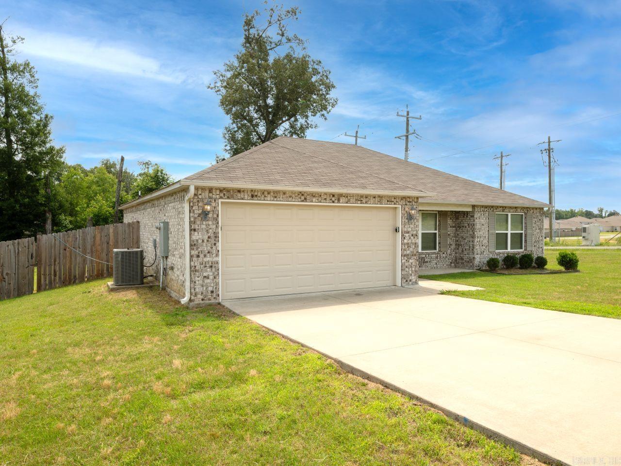 15 Cedar Creek  Cabot, AR