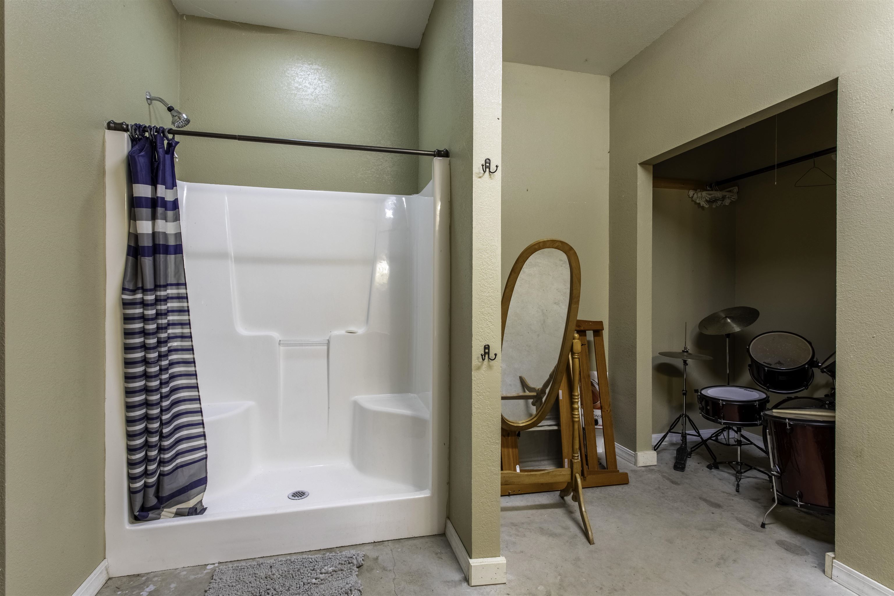 15 Pear Tree  Highland, AR