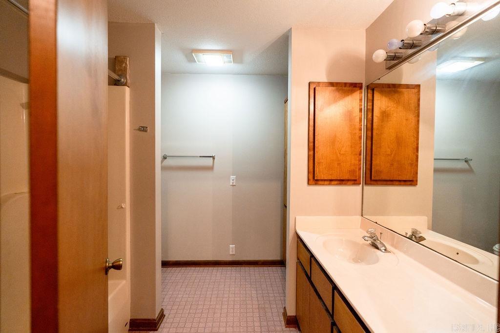 1199 Stacy Springs  Heber Springs, AR
