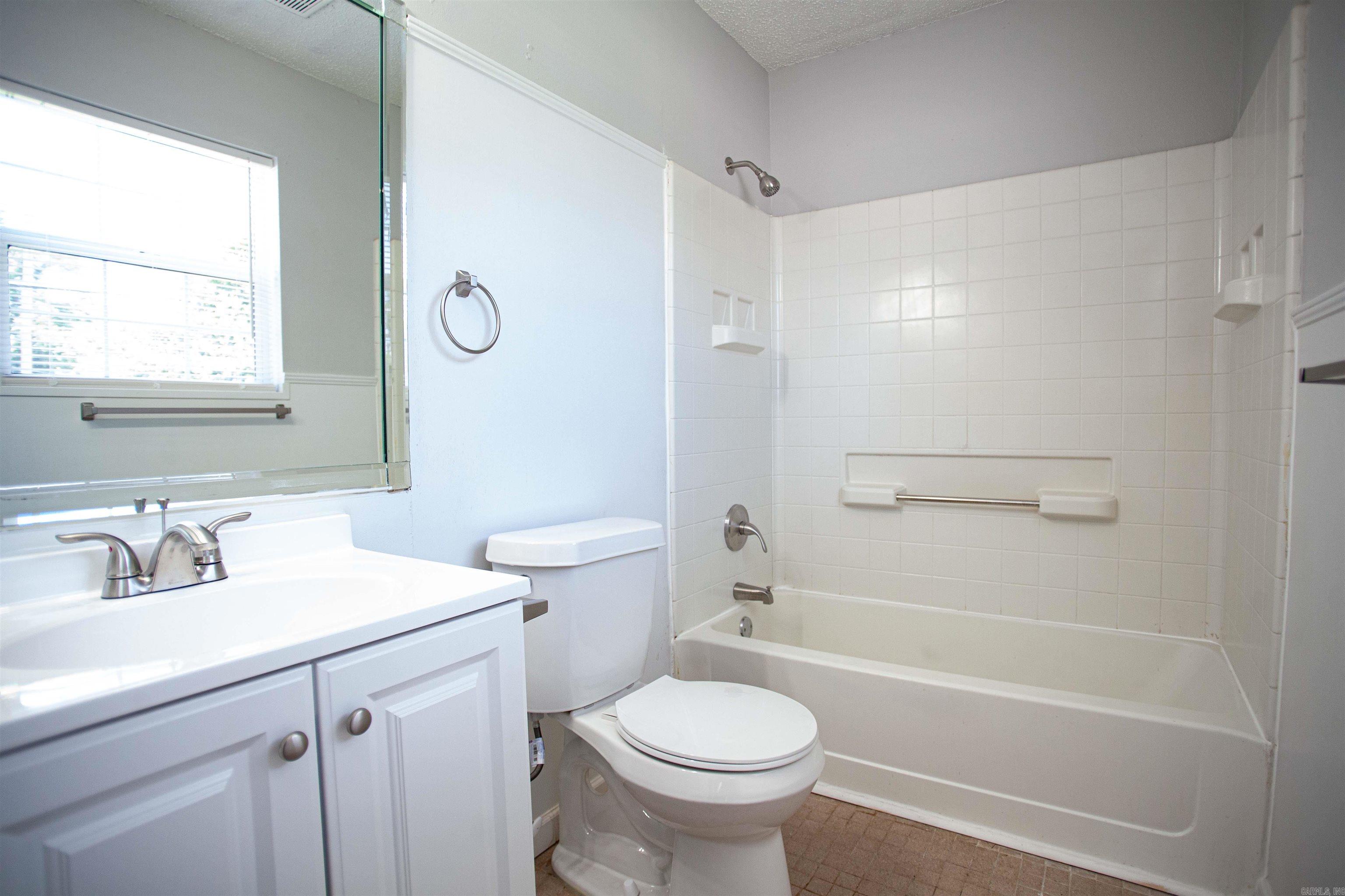 1106 E 46th  North Little Rock, AR