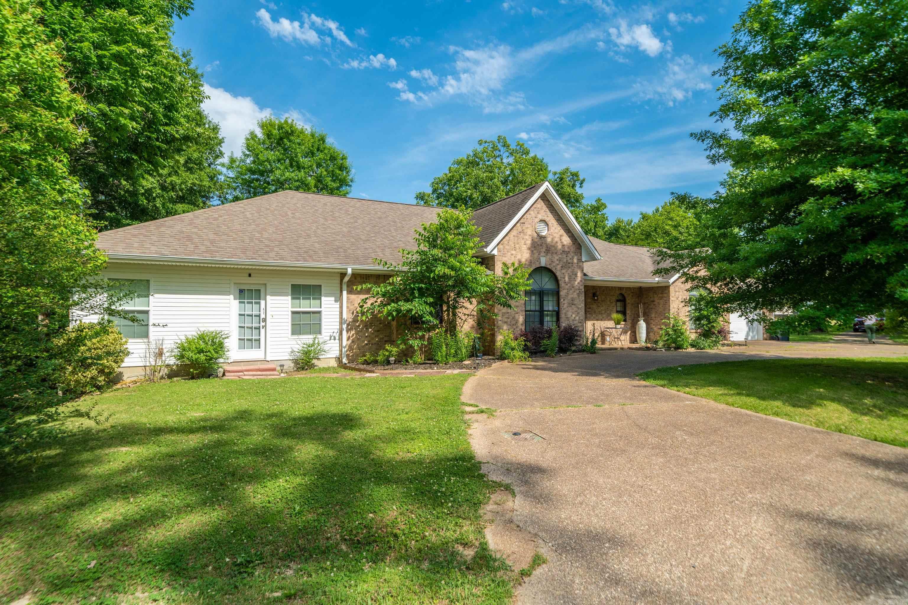447 Long Beach  Hot Springs, AR
