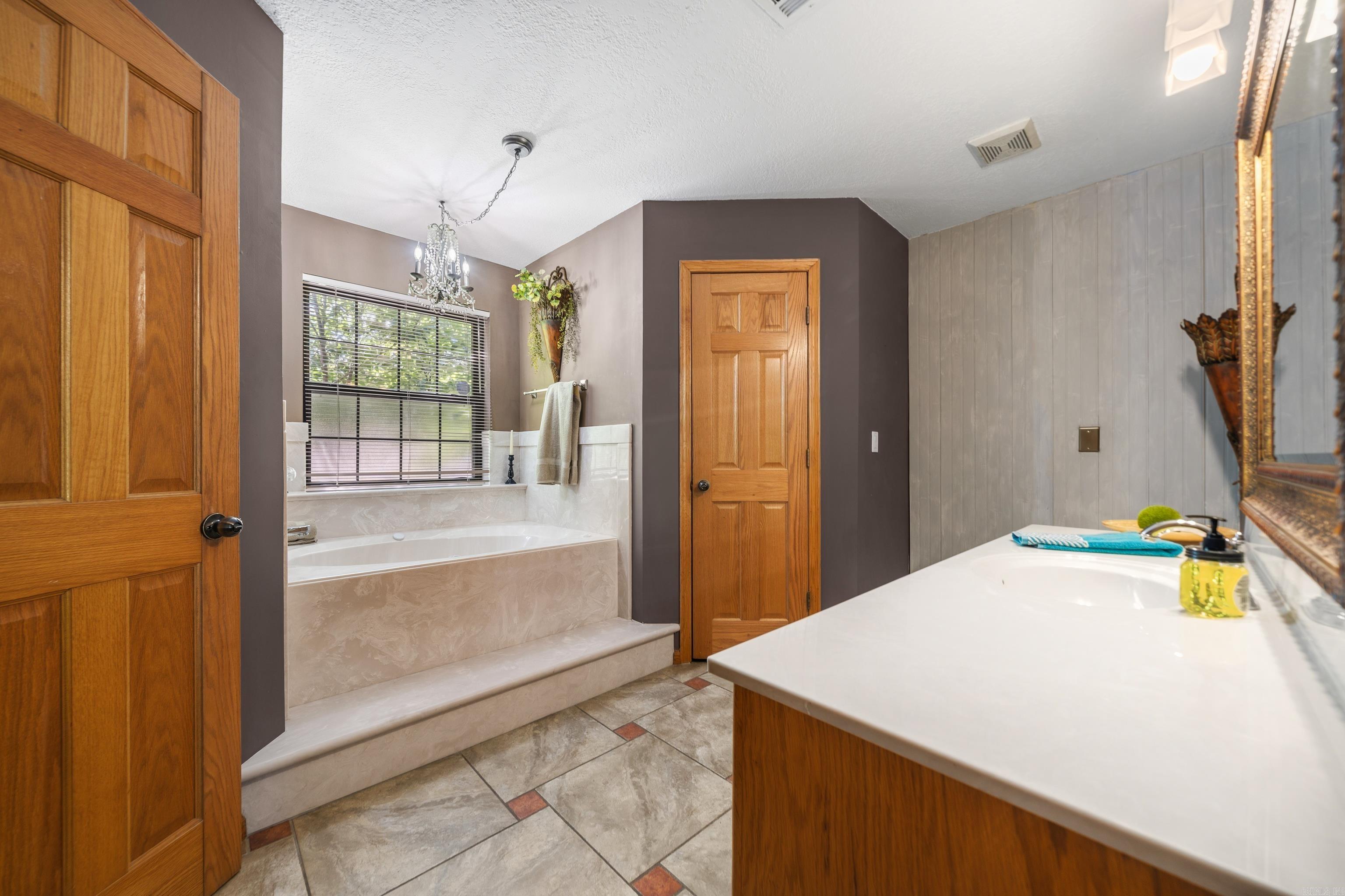 447 Long Beach  Hot Springs, AR