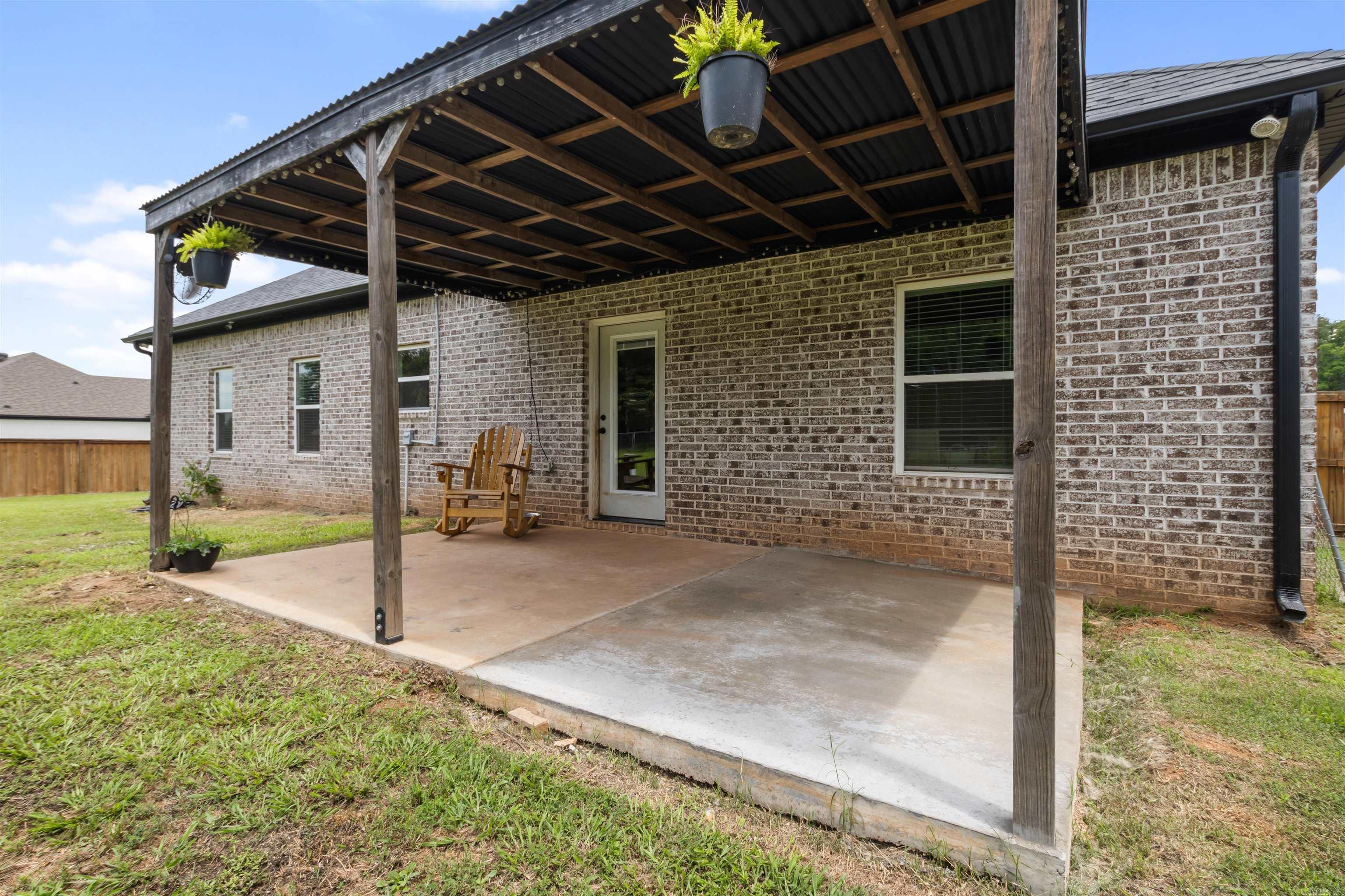 16 Otto Landing Dr  Greenbrier, AR