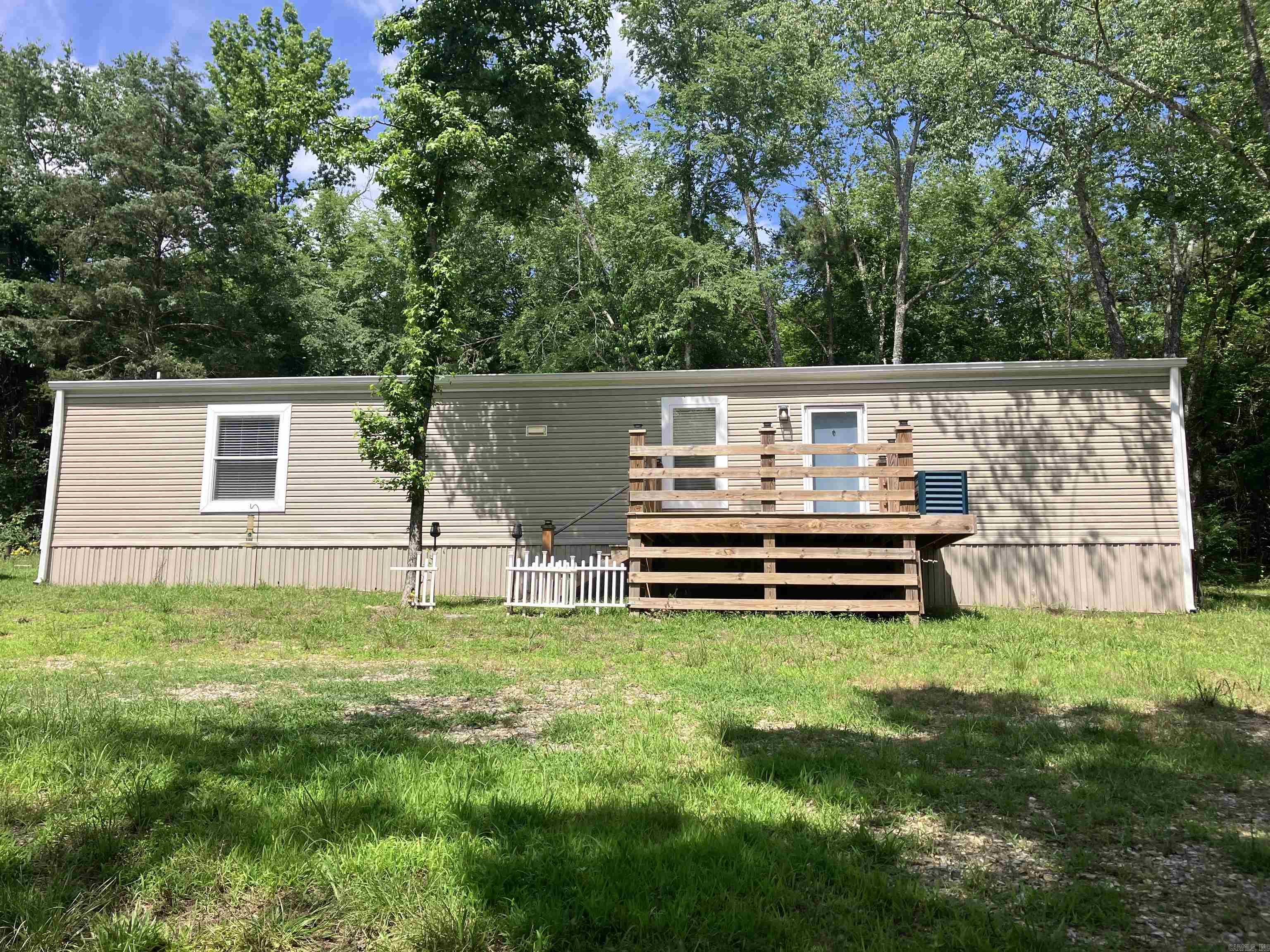 190 Waggoner St.  Norman, AR