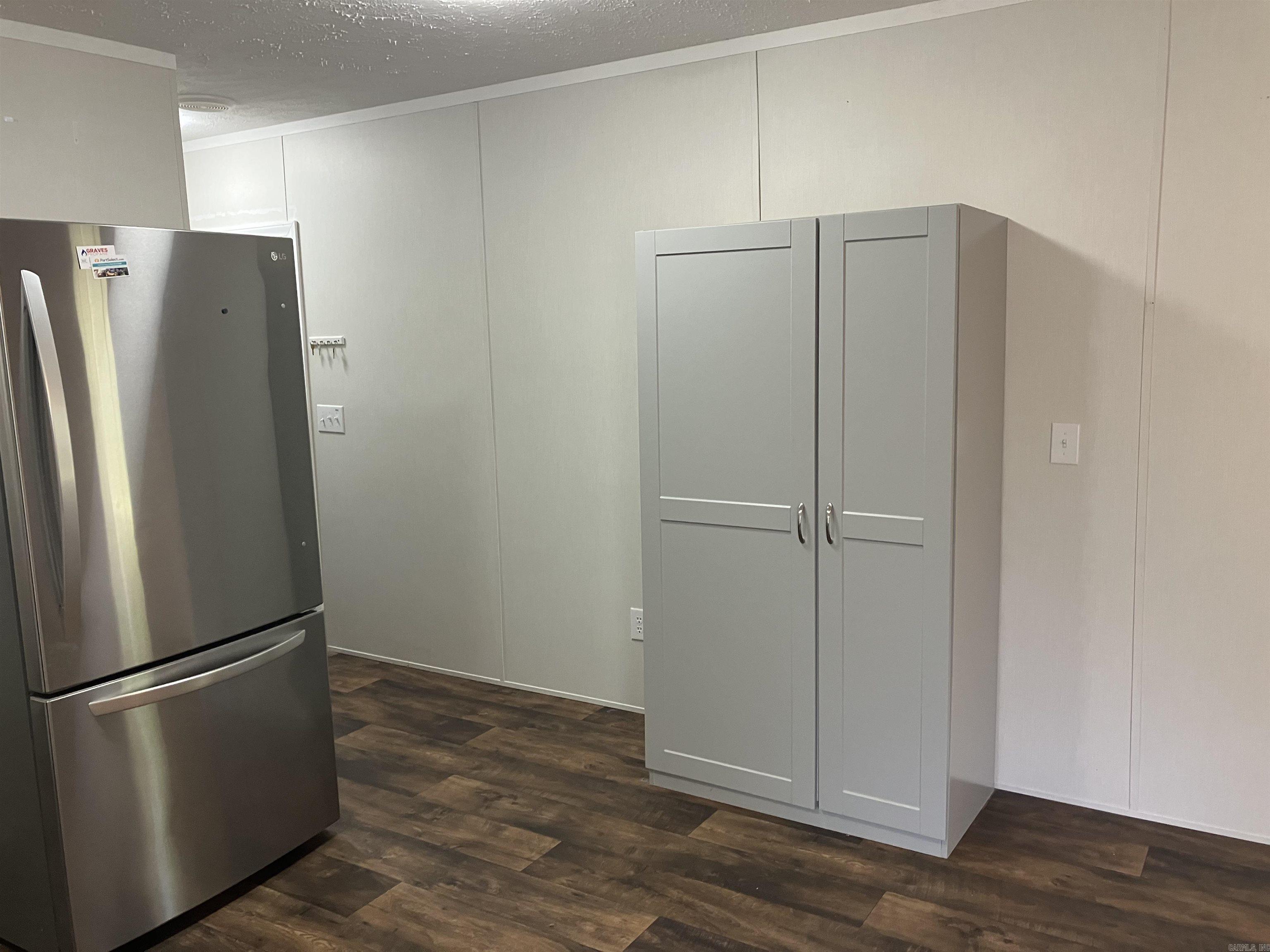 190 Waggoner St.  Norman, AR