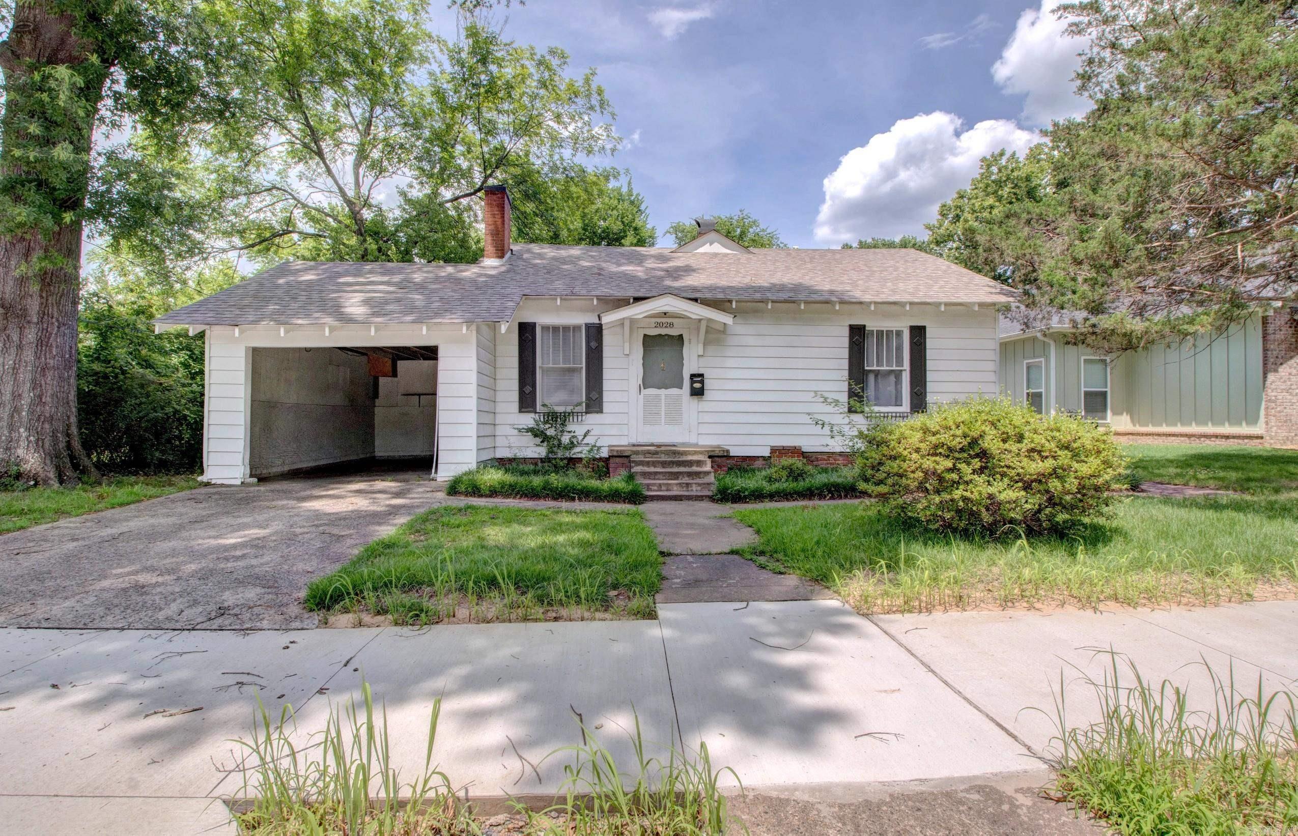 2028 Johnston  Conway, AR