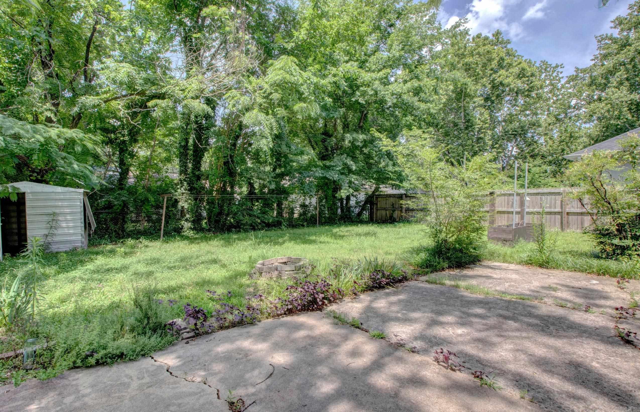 2028 Johnston  Conway, AR