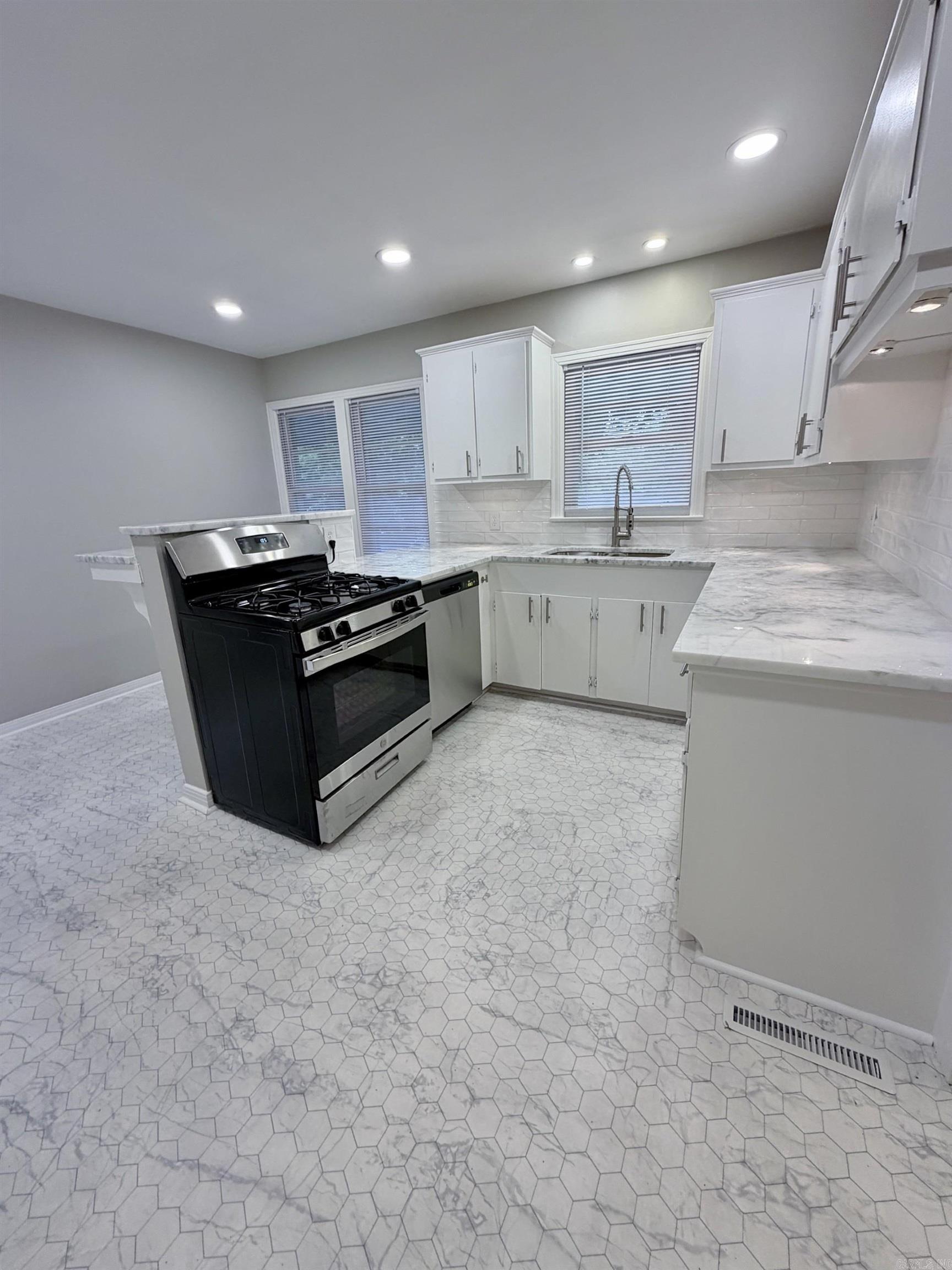 5909 Lee  Little Rock, AR