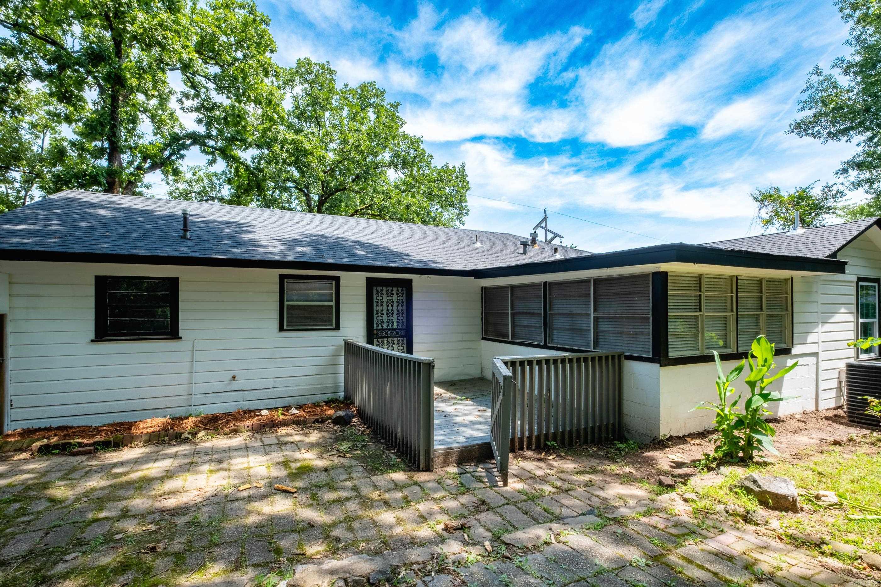 5909 Lee  Little Rock, AR