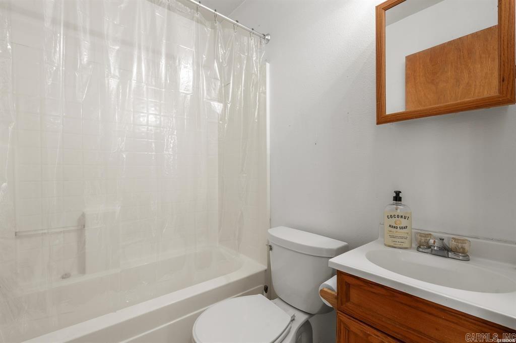352 Lakeland  Hot Springs, AR