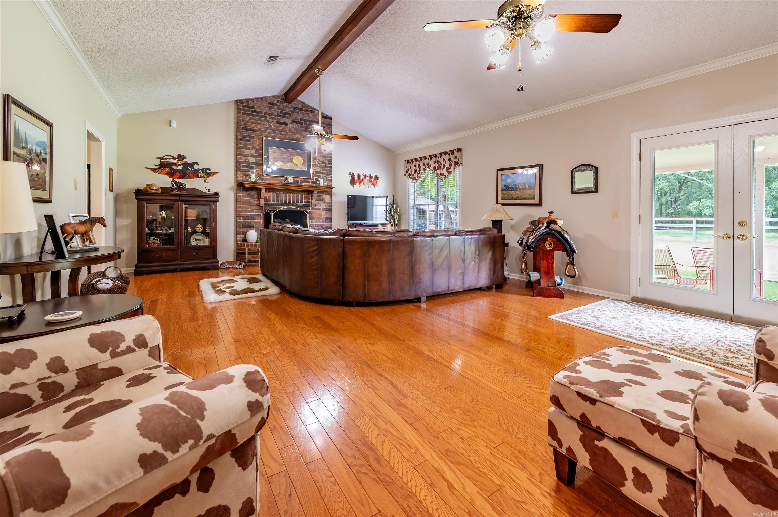 32 Rodeo  Austin, AR