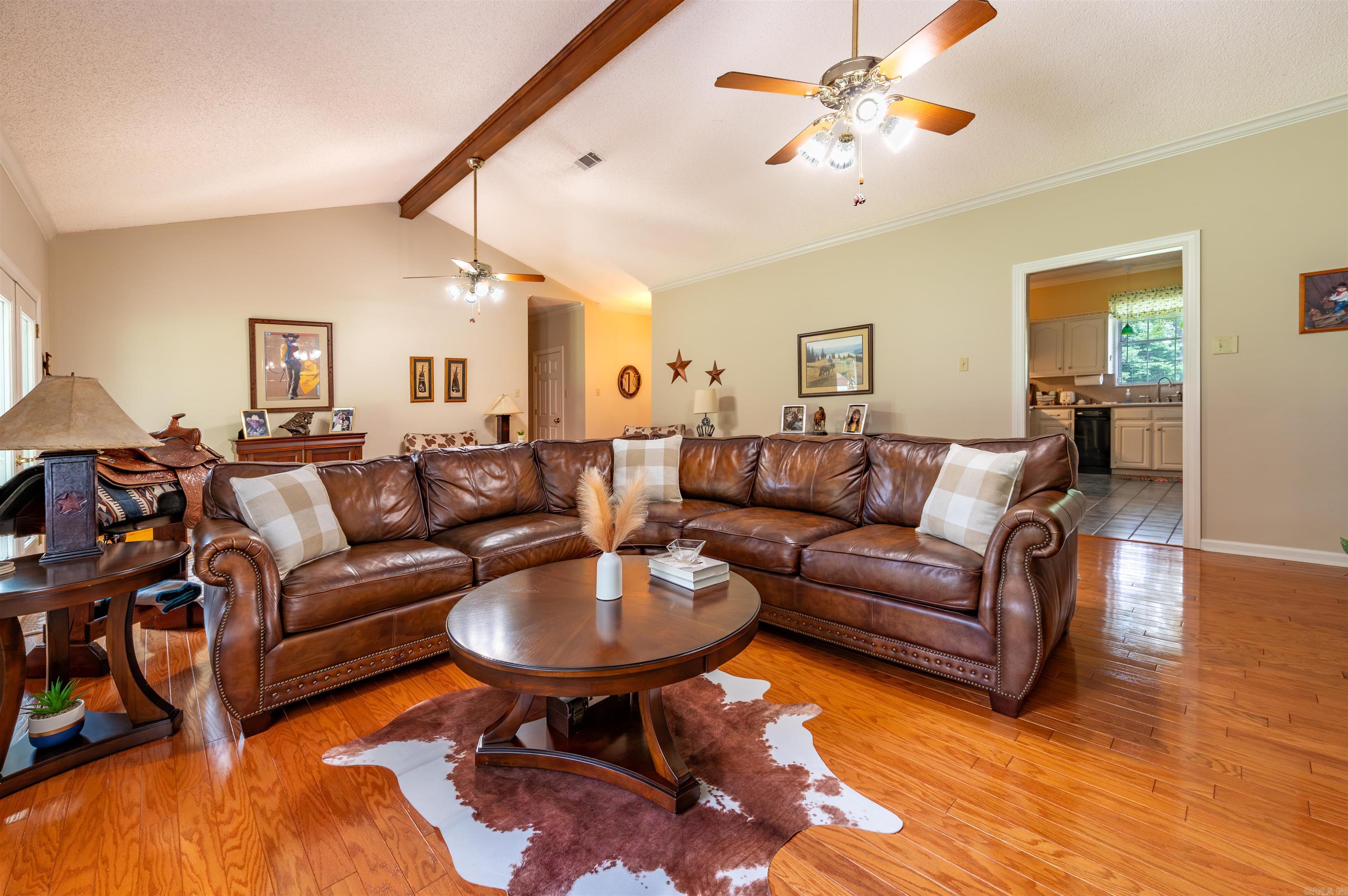 32 Rodeo  Austin, AR