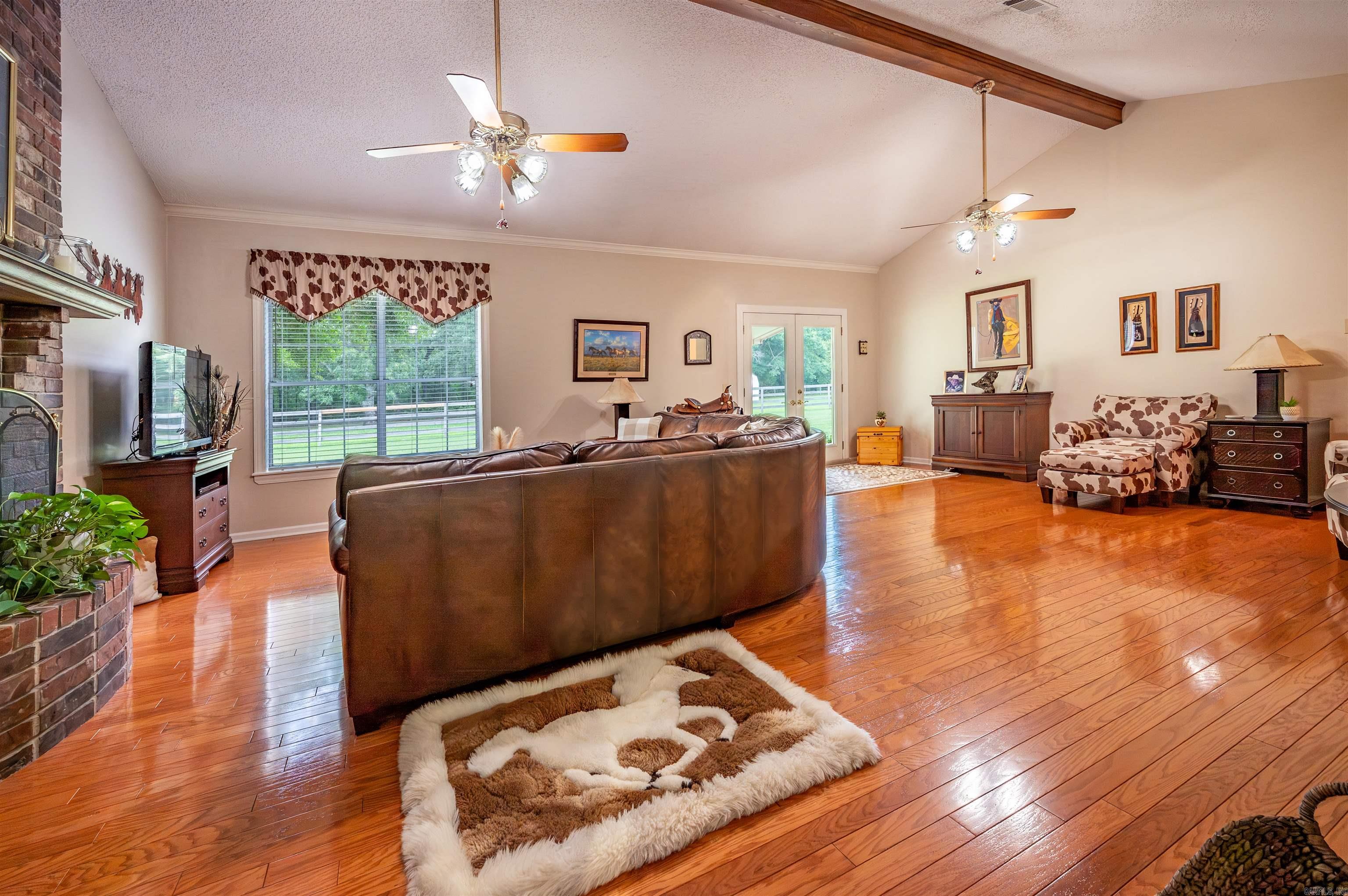 32 Rodeo  Austin, AR
