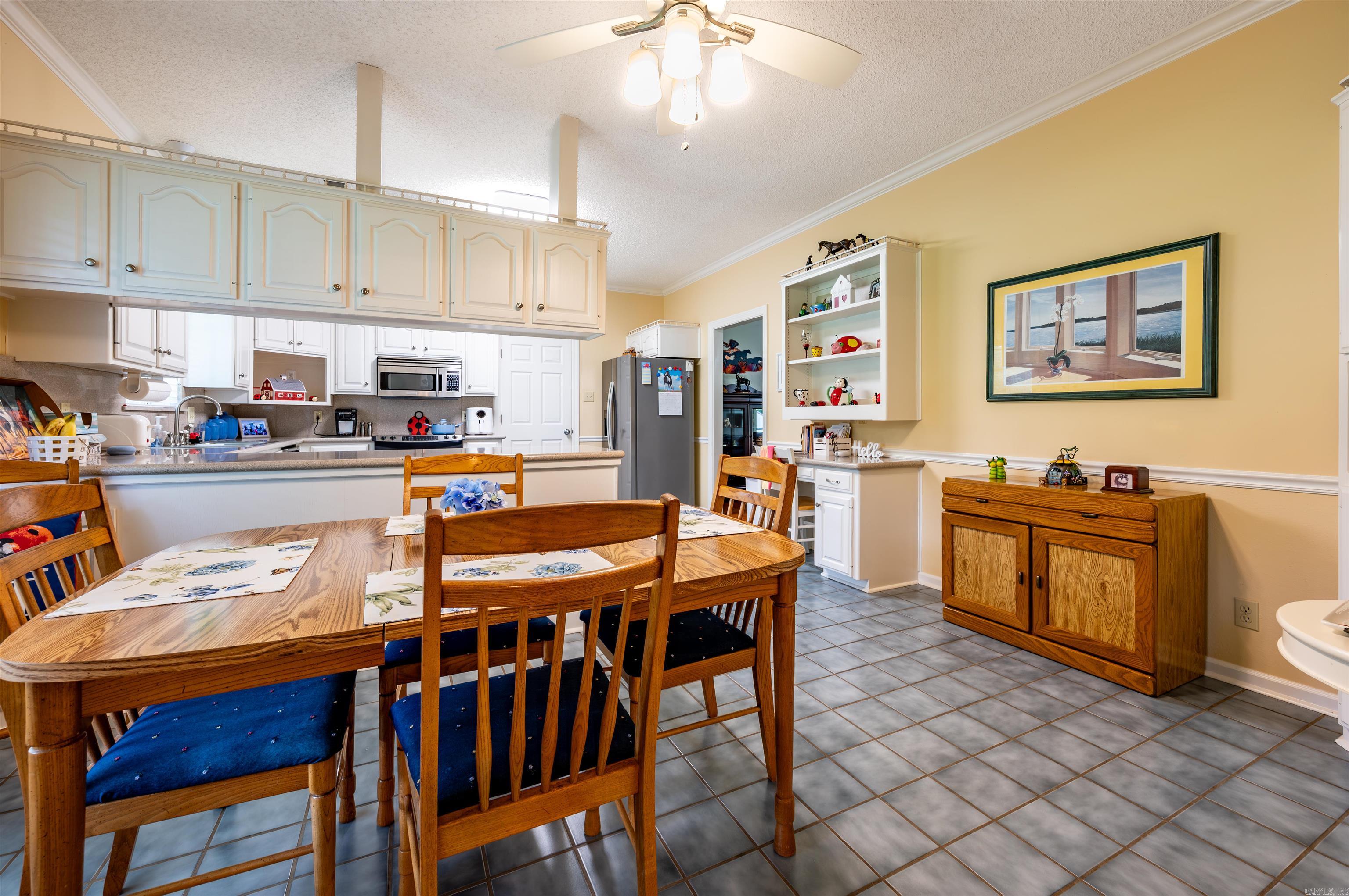 32 Rodeo  Austin, AR