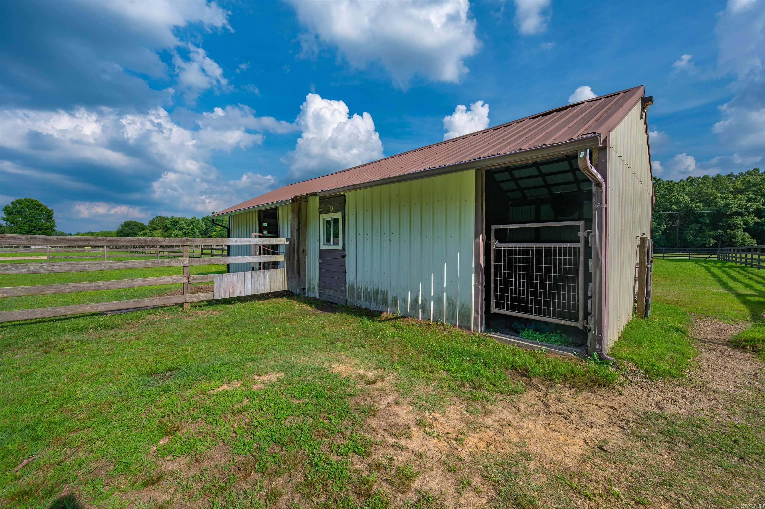 32 Rodeo  Austin, AR