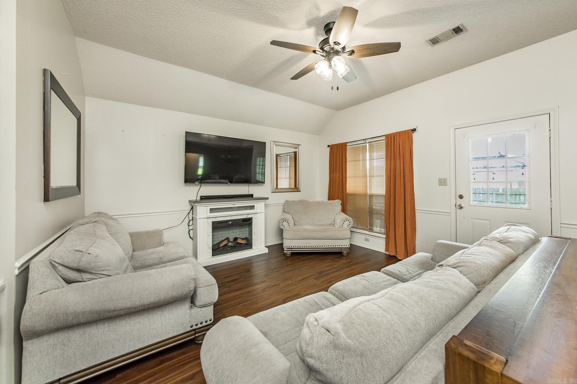 1809 Applewood Cove  Beebe, AR