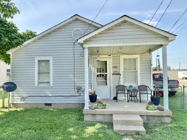 896 E Main St  Piggott, AR