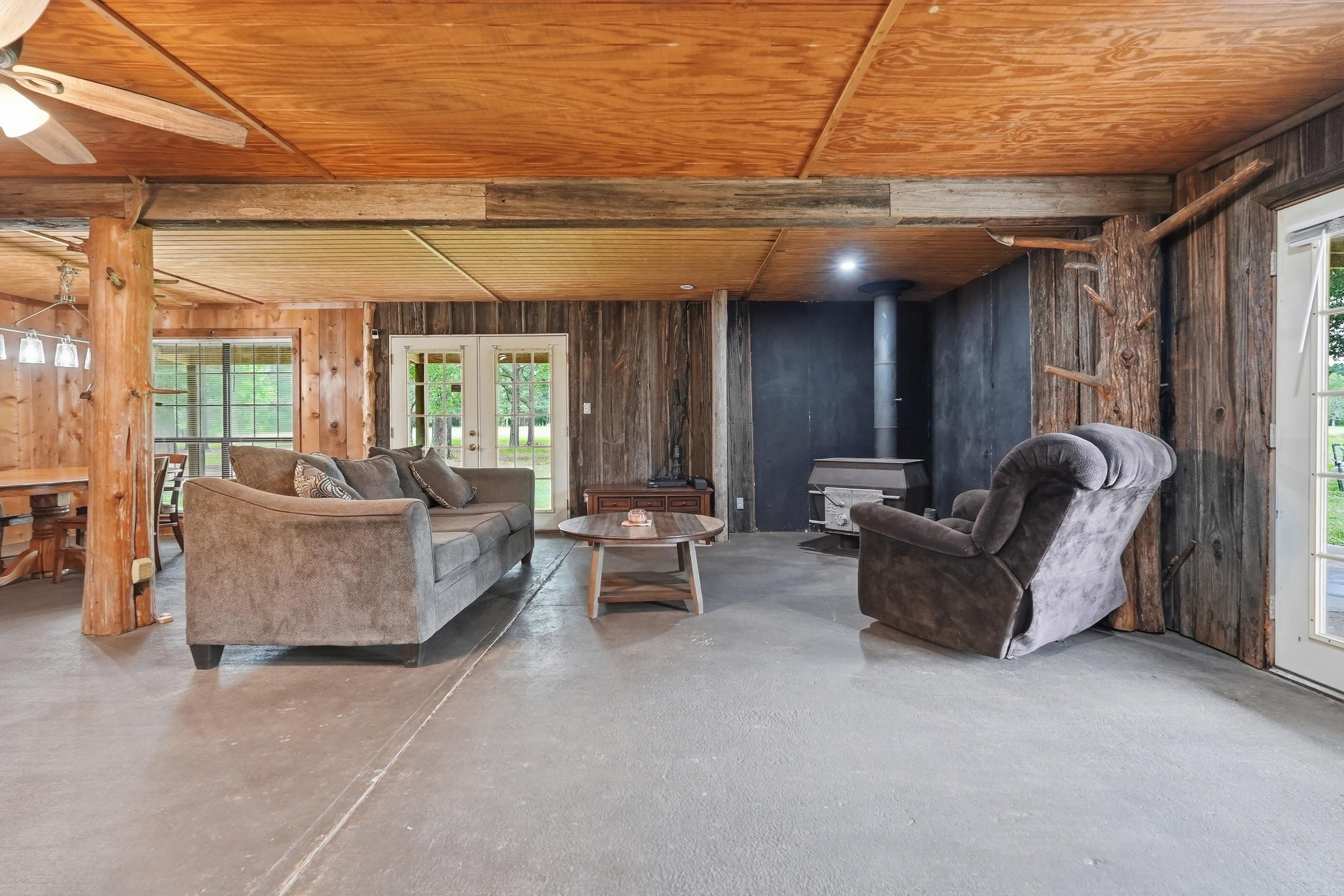 1083 Grant 18  Grapevine, AR
