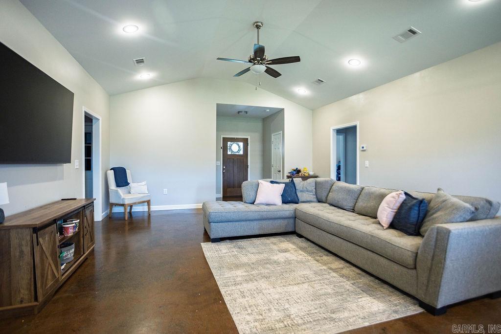 120 Sarah Grace  Southside, AR
