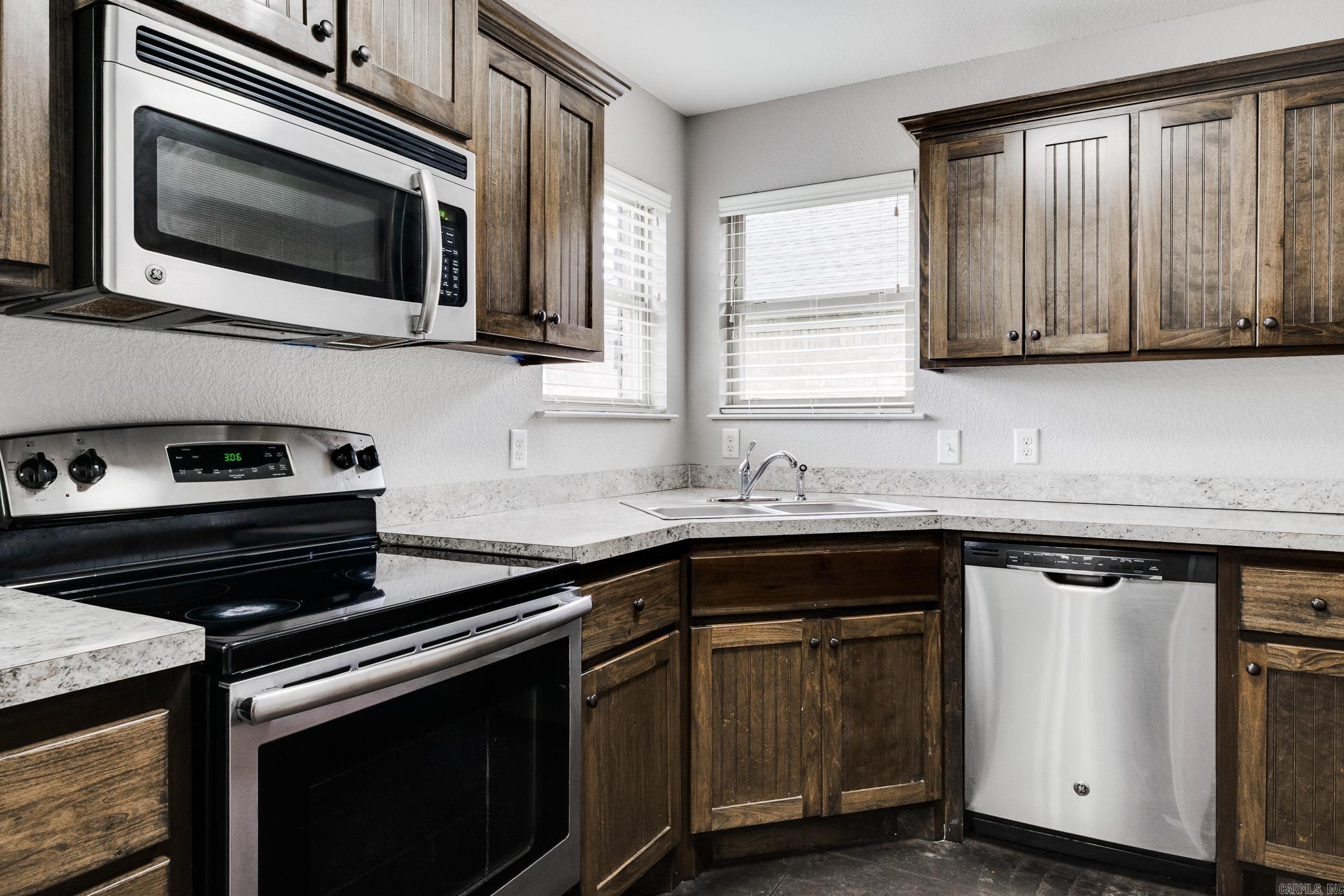 1345 Acuff  Conway, AR