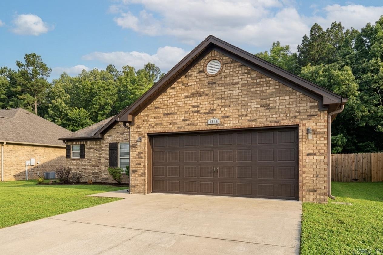 1345 Acuff  Conway, AR