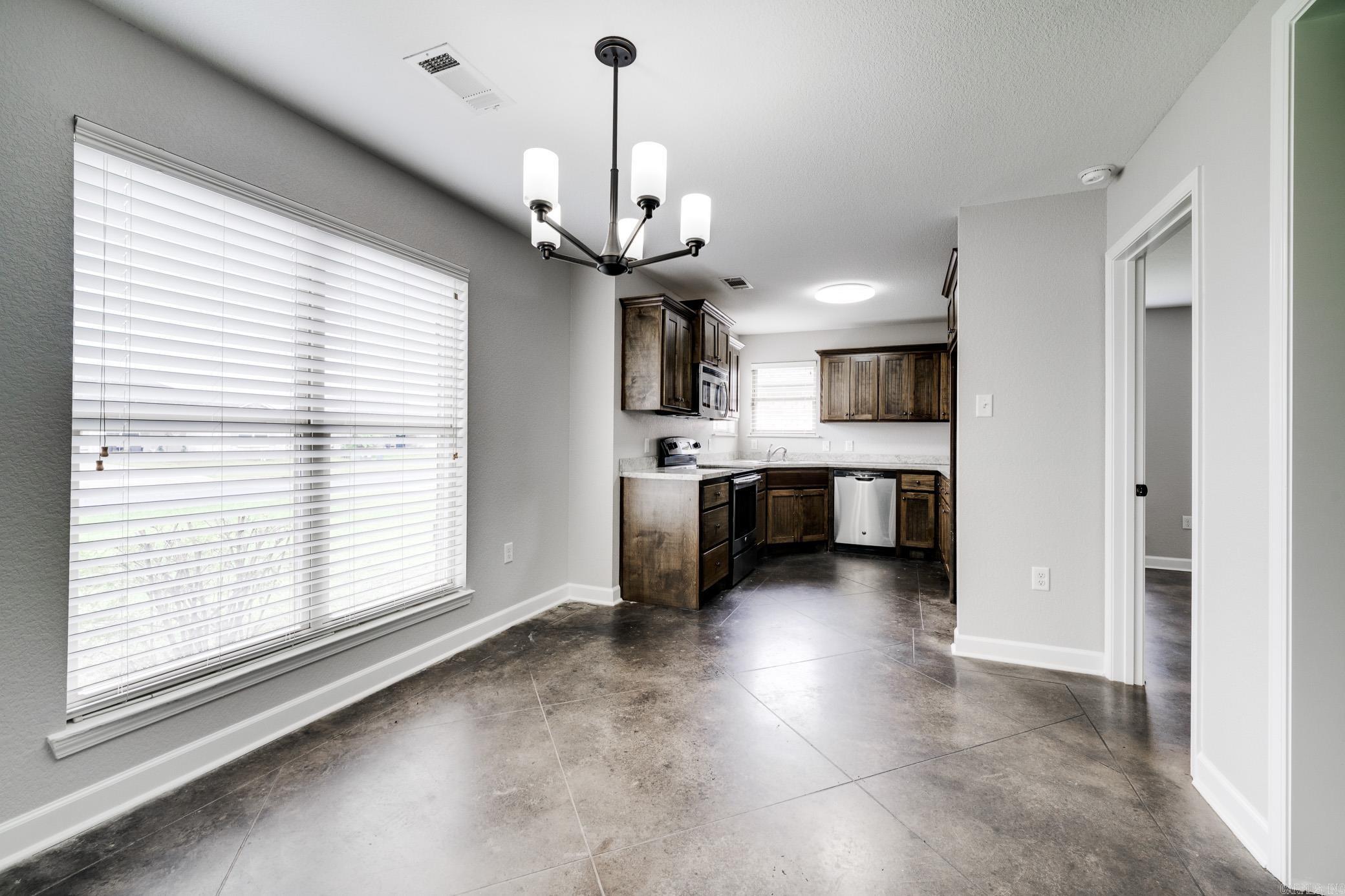 1345 Acuff  Conway, AR