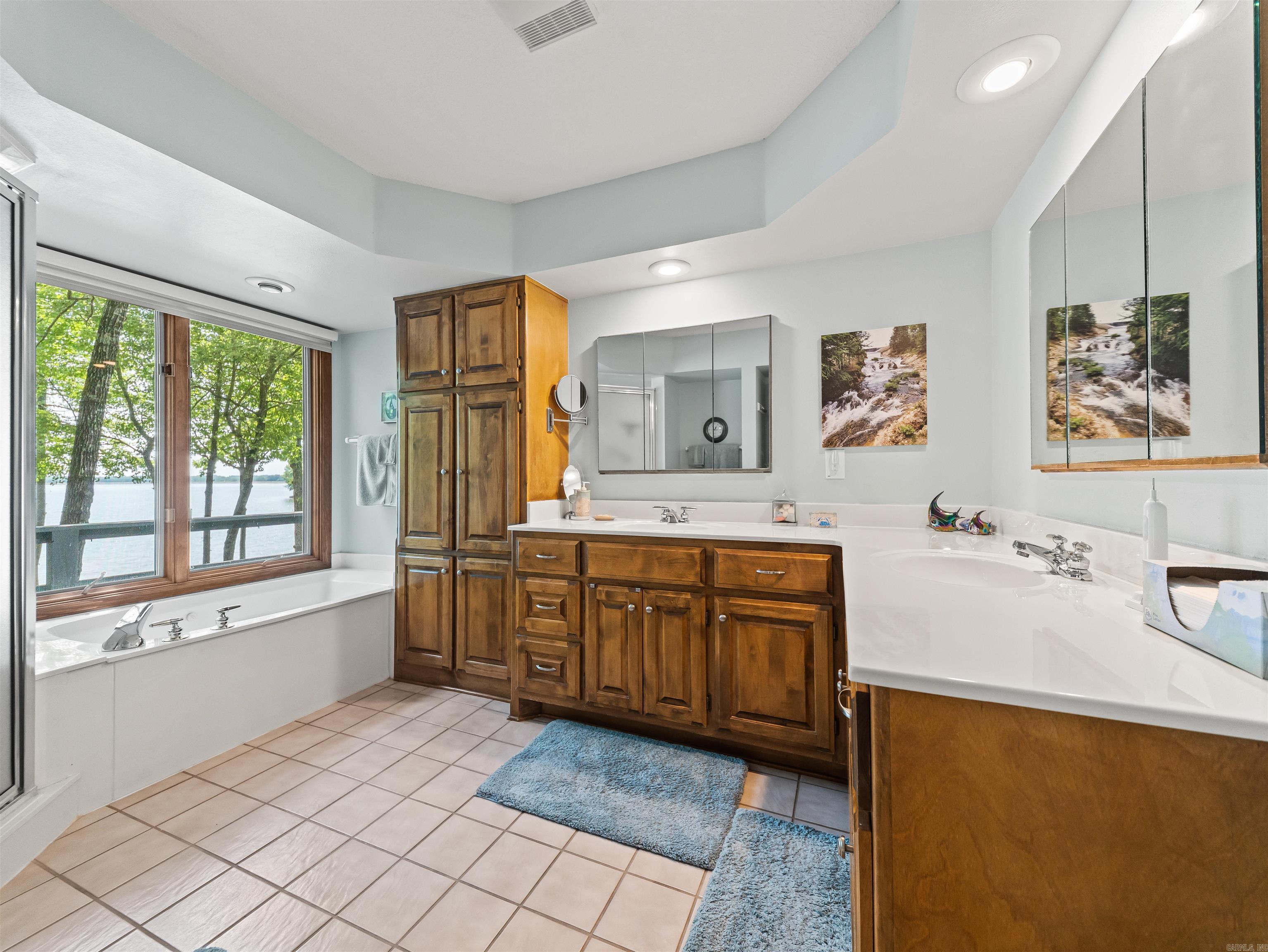 29 Guindola  Hot Springs Village, AR